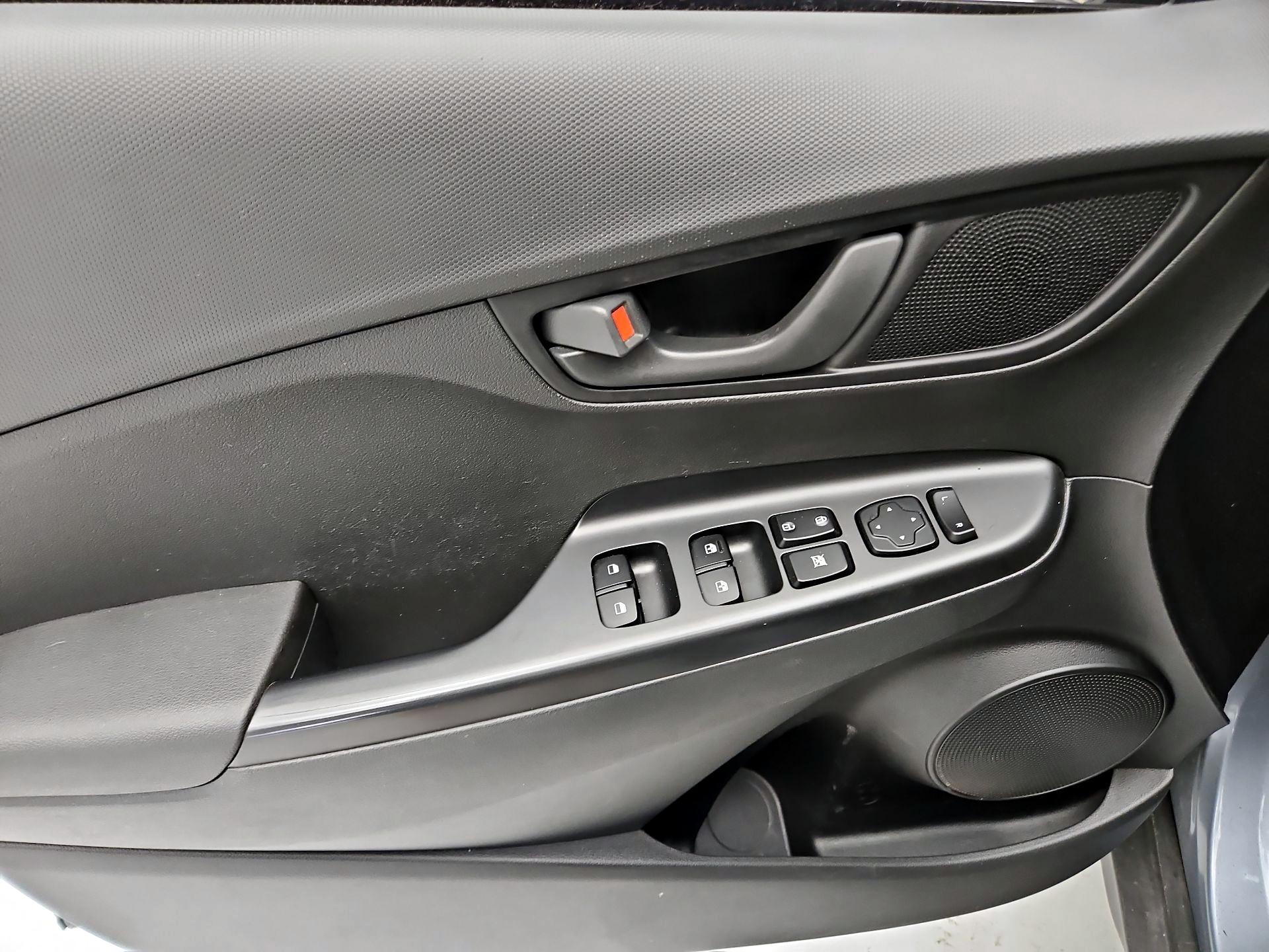 Thumbnail: 2018 Hyundai Kona - 12