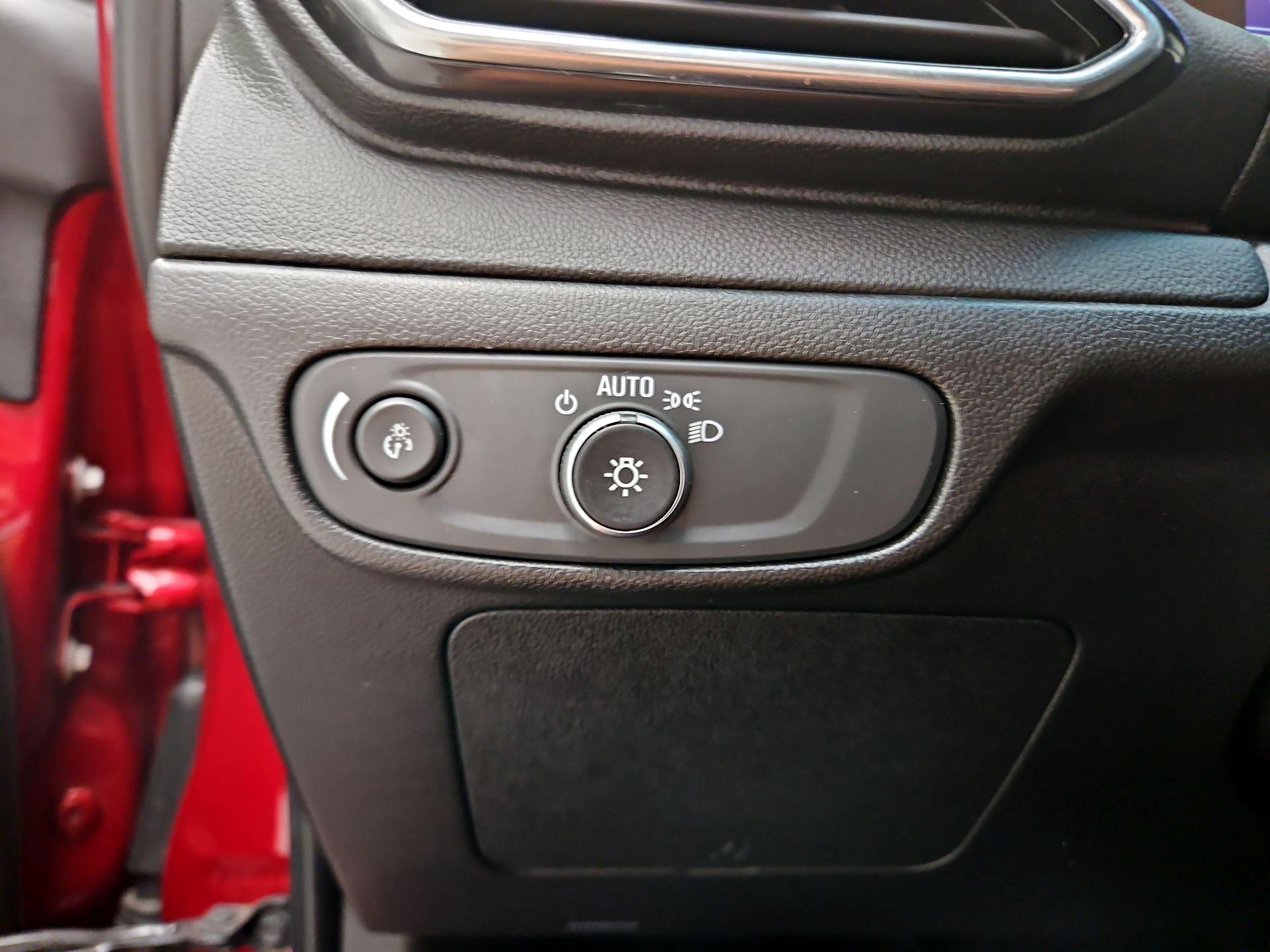 Thumbnail: 2023 Chevrolet Bolt EV - 11