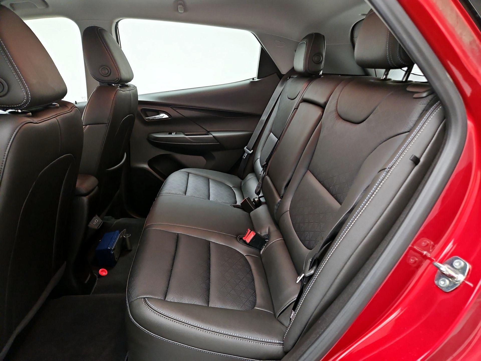 Thumbnail: 2023 Chevrolet Bolt EV - 17