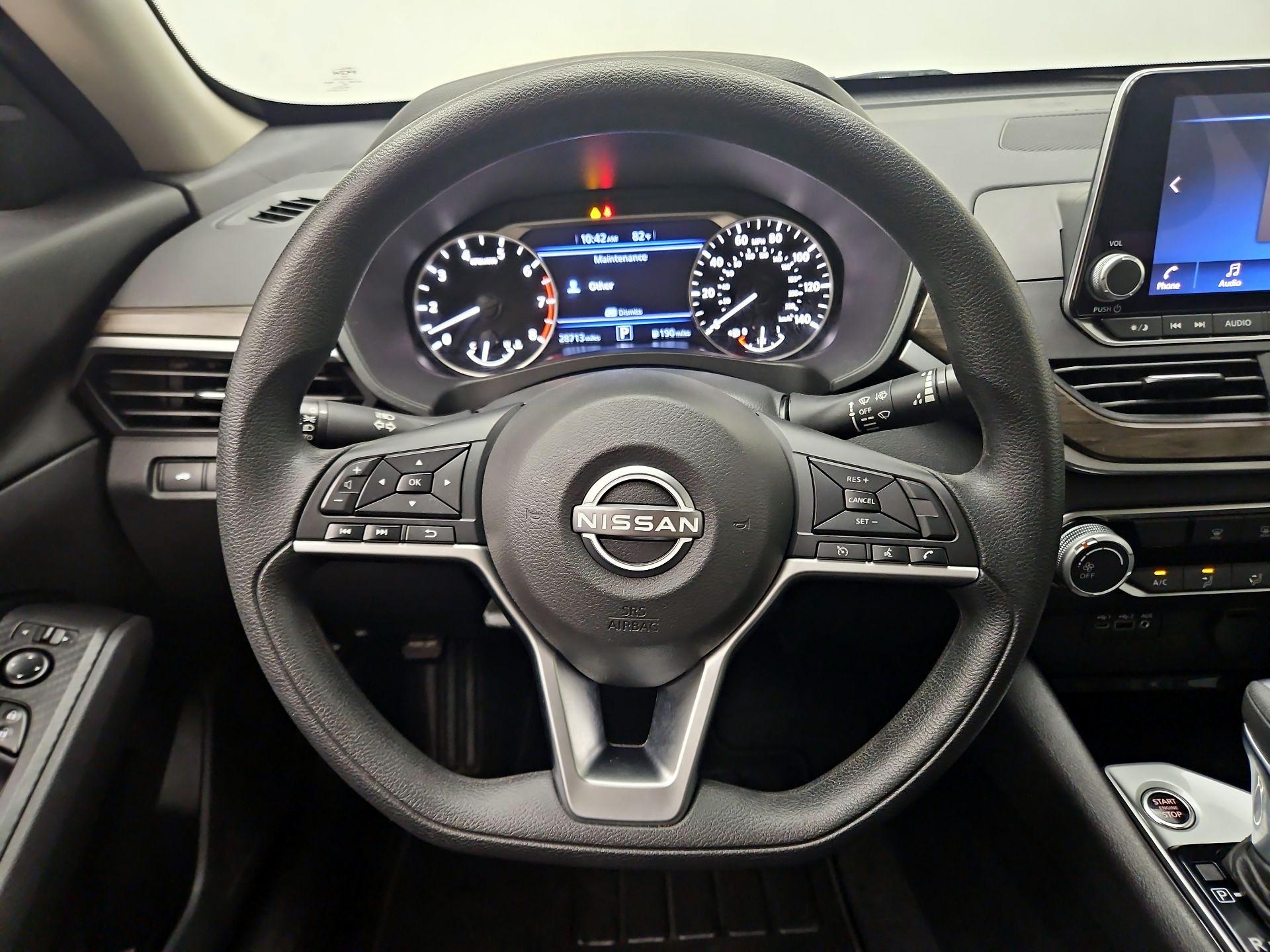 Thumbnail: 2024 Nissan Altima - 10