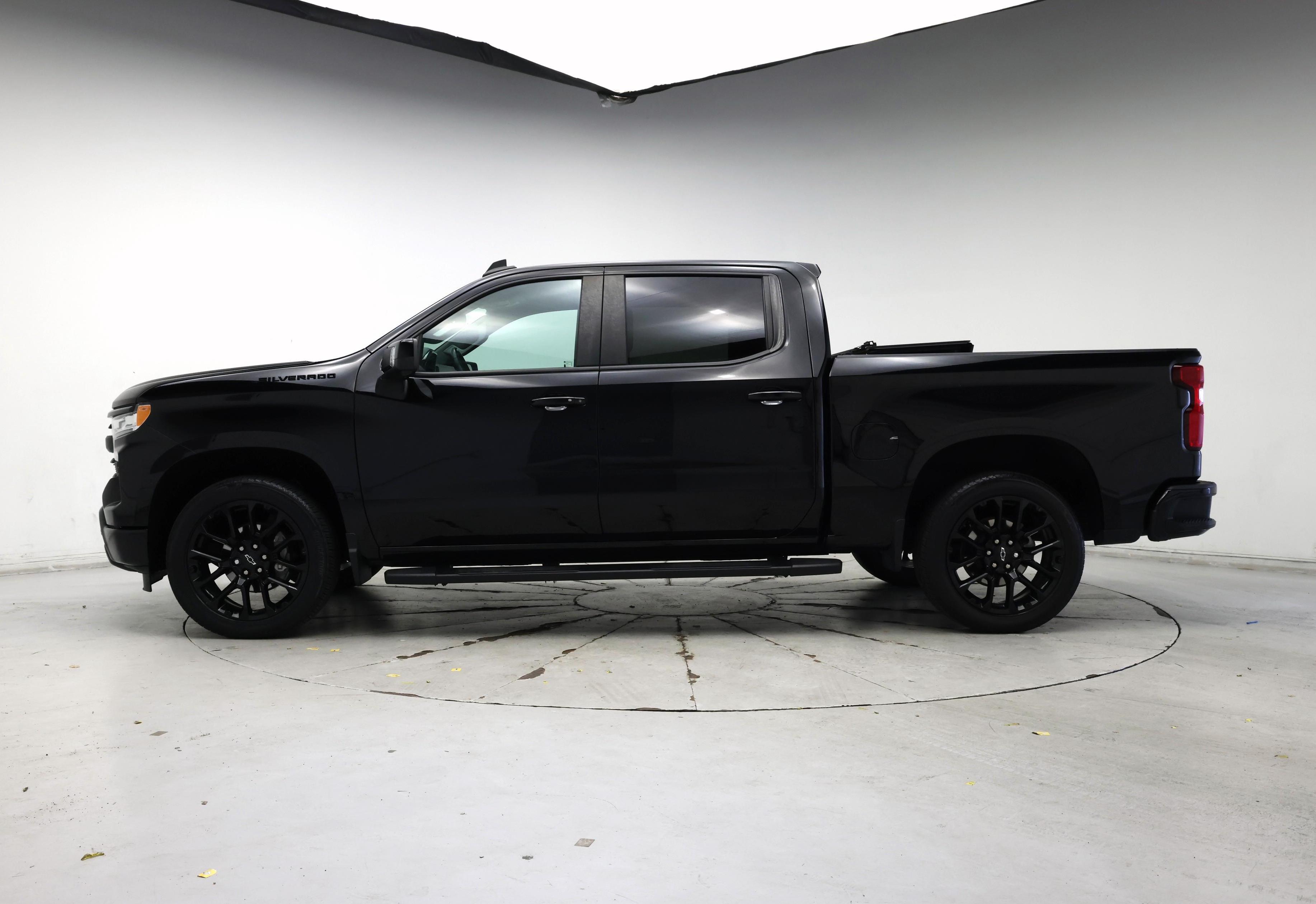 Thumbnail: 2024 Chevrolet Silverado 1500 - 3