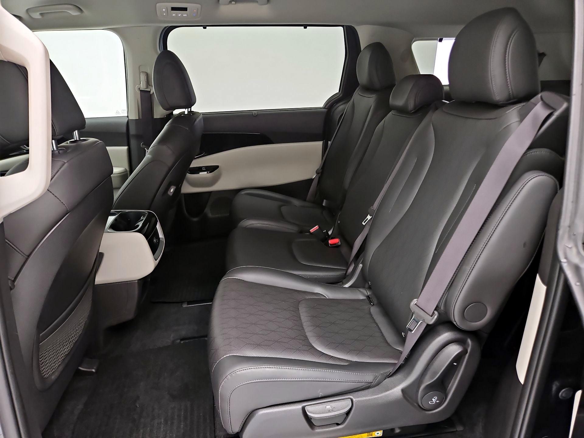 Thumbnail: 2024 Kia Carnival - 19