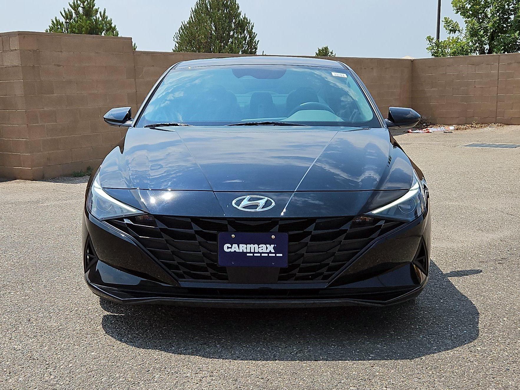Thumbnail: 2023 Hyundai Elantra - 2