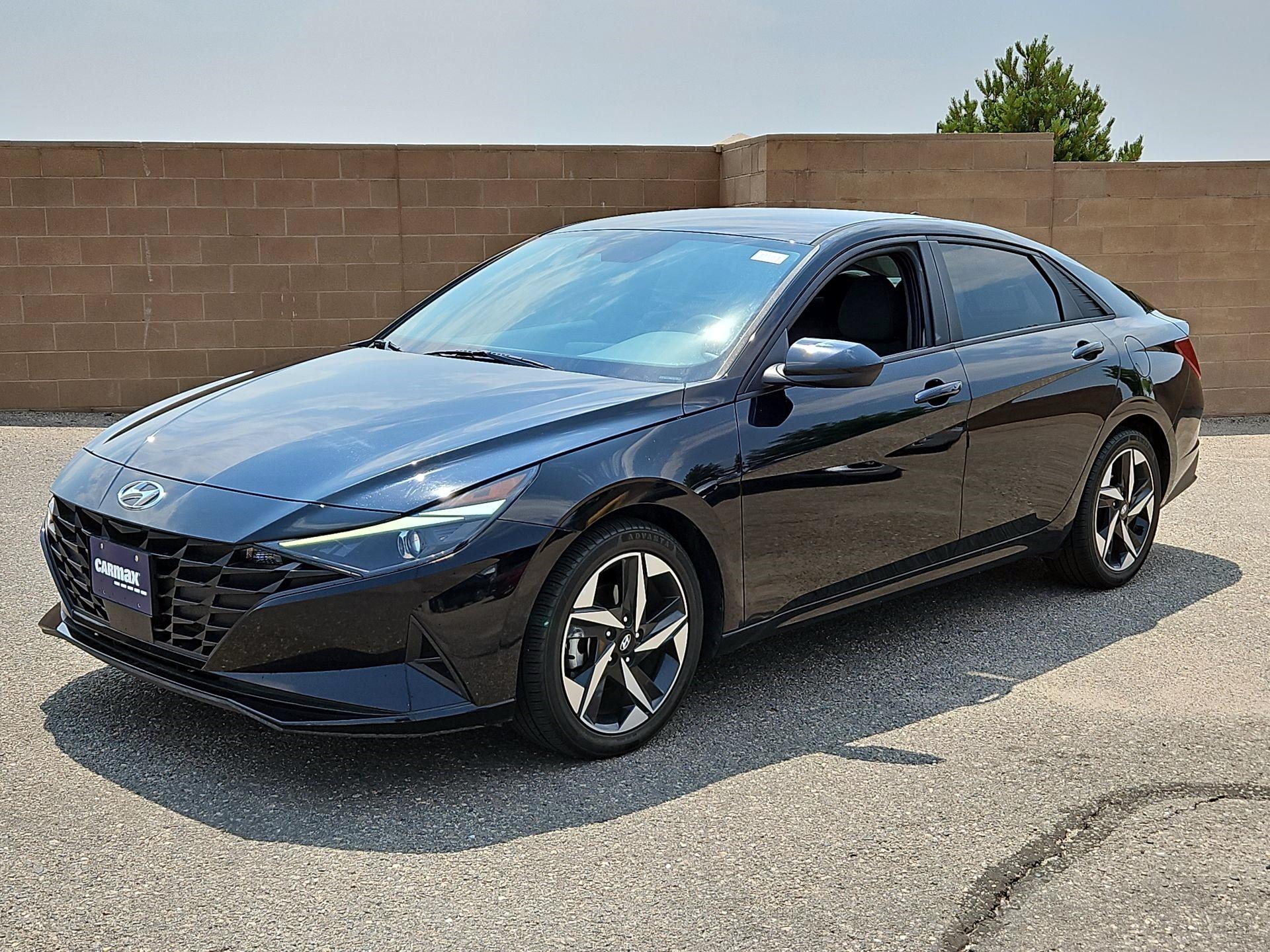 Thumbnail: 2023 Hyundai Elantra - 3