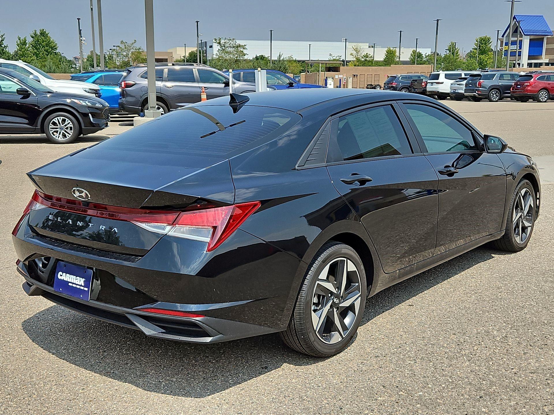 Thumbnail: 2023 Hyundai Elantra - 5