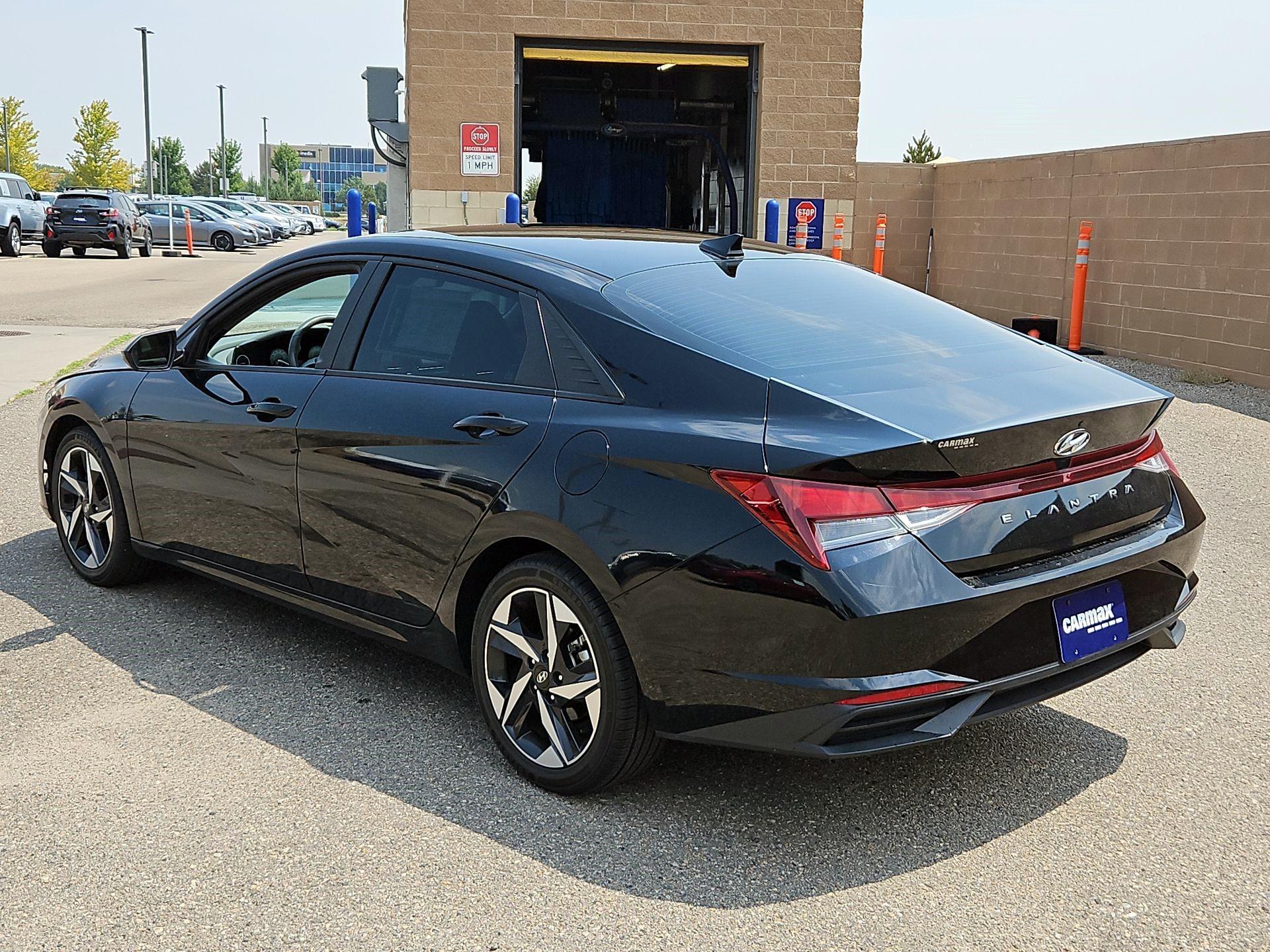 Thumbnail: 2023 Hyundai Elantra - 7