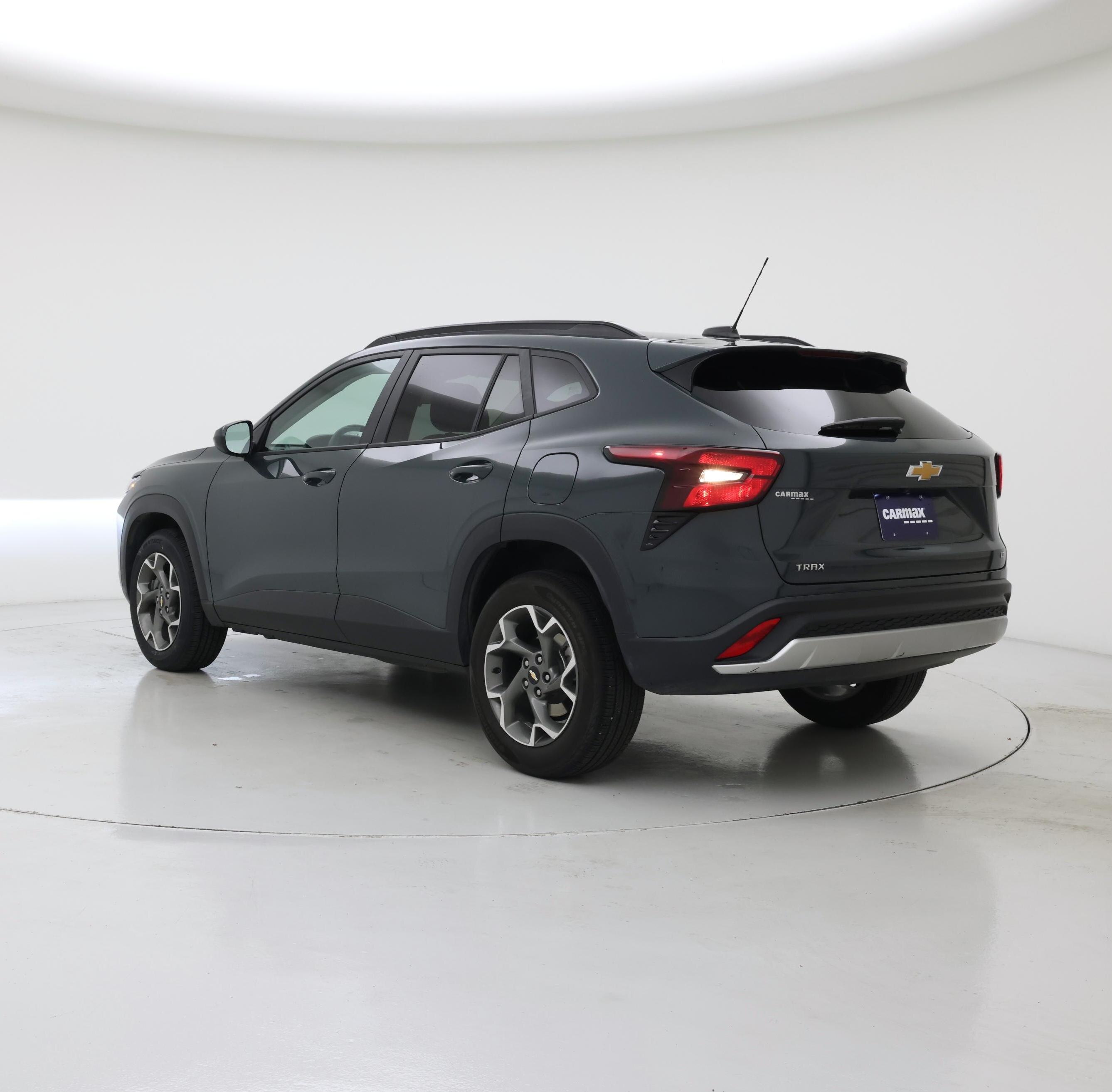 Thumbnail: 2025 Chevrolet Trax - 2