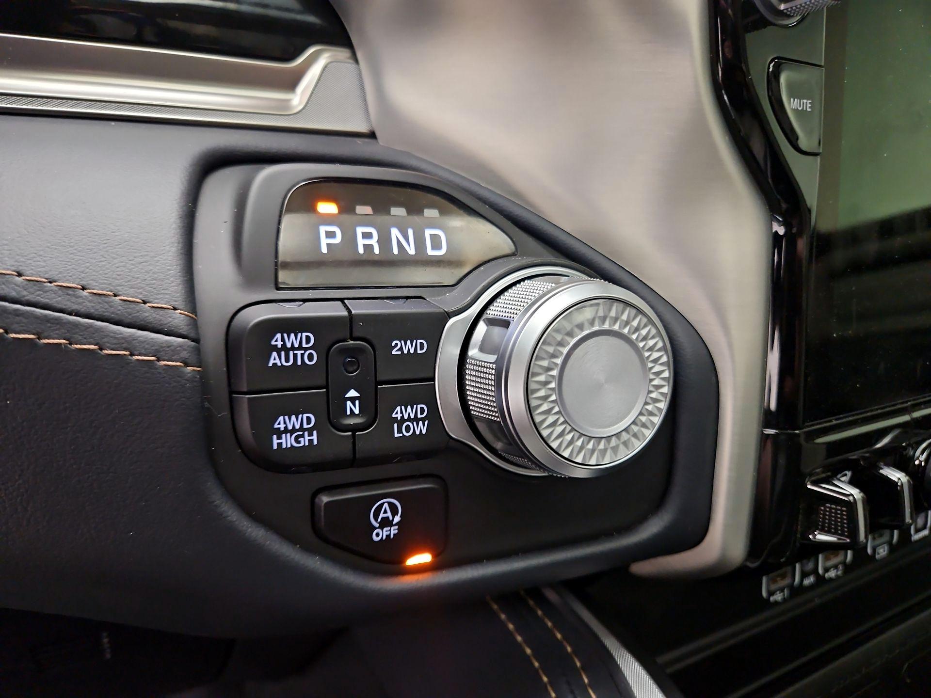 Thumbnail: 2025 RAM 1500 - 18