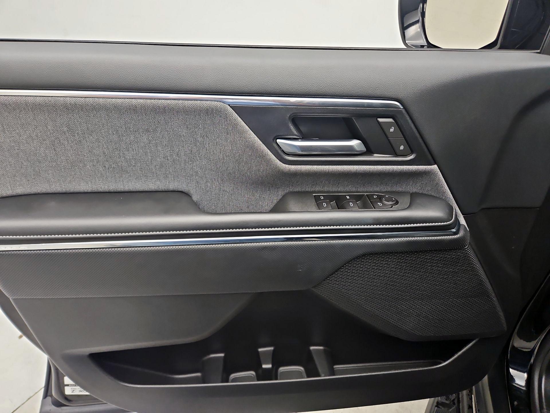 Thumbnail: 2026 GMC Sierra EV - 12
