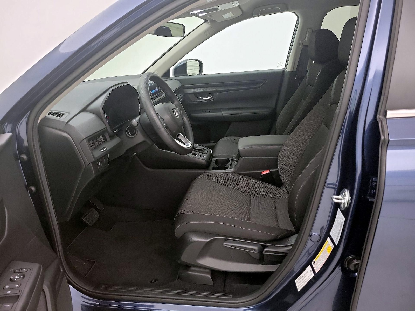 2025 Honda CR-V LX - Photo 12