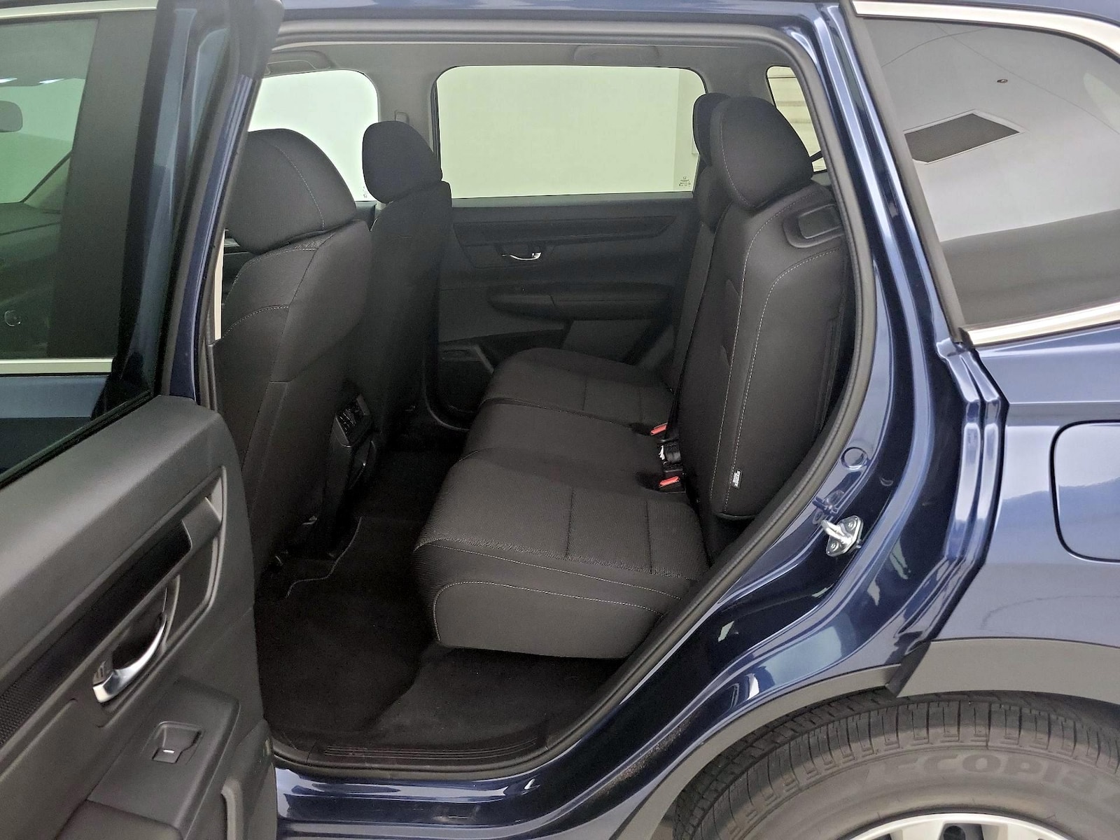2025 Honda CR-V LX - Photo 20