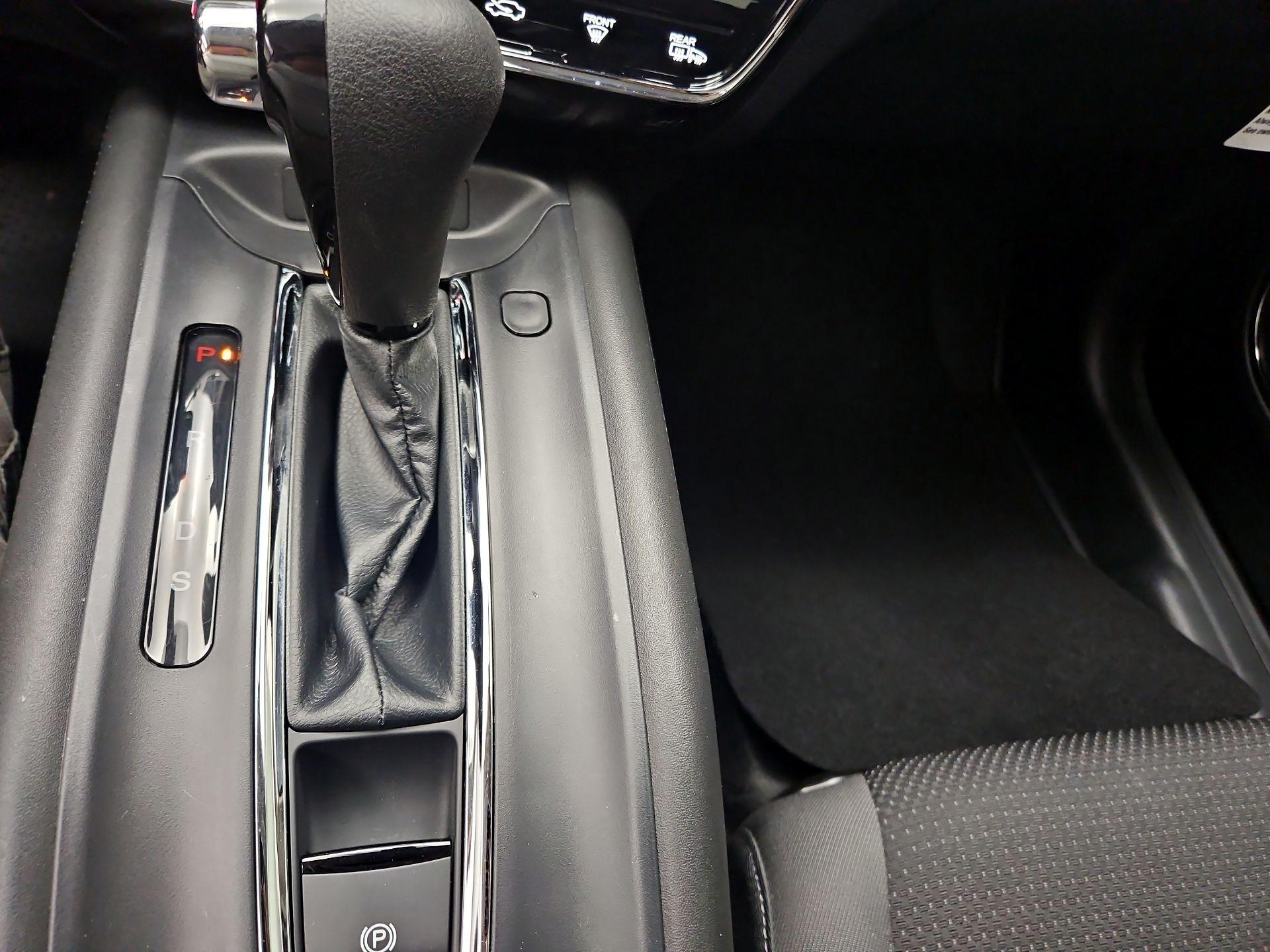 Thumbnail: 2021 Honda HR-V - 17