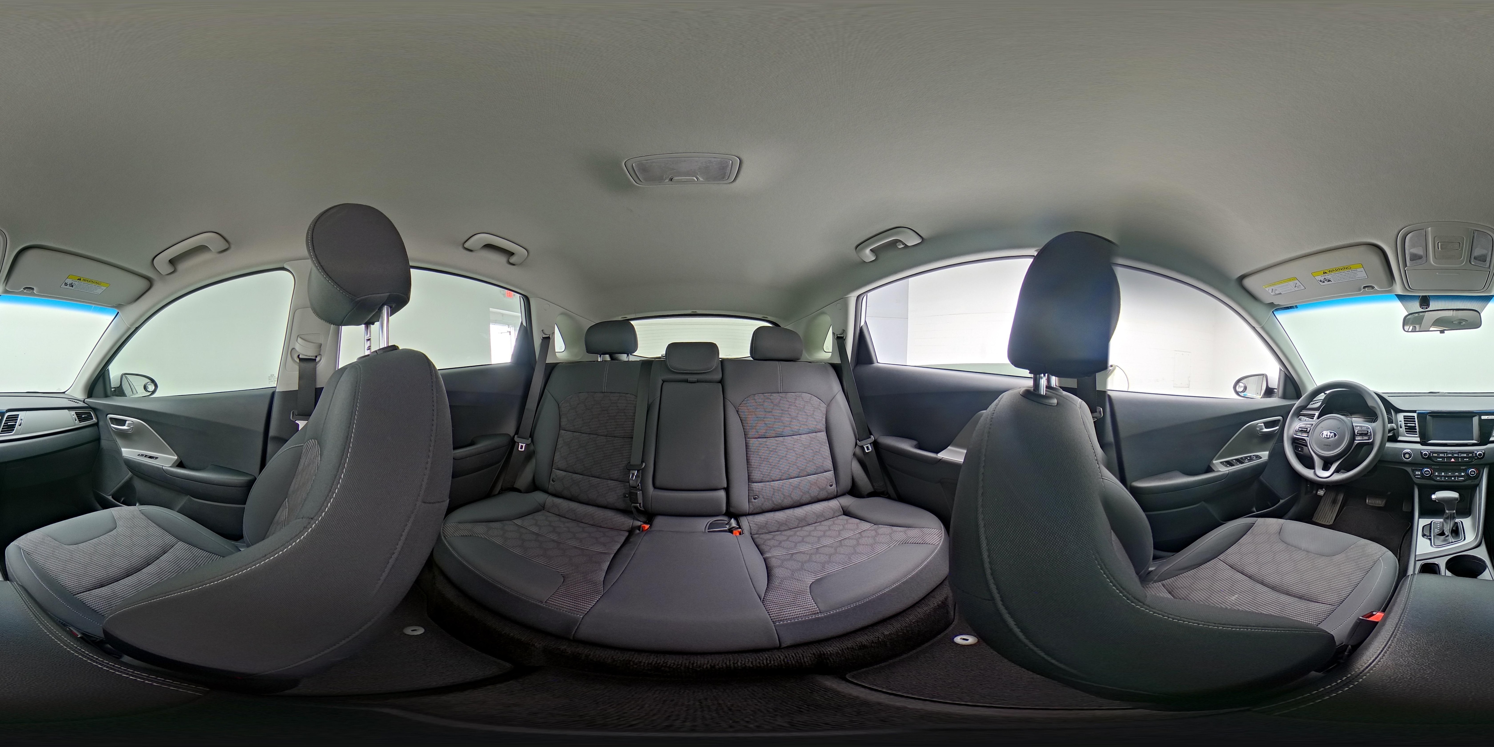 2018 Kia Niro LX - Photo 25