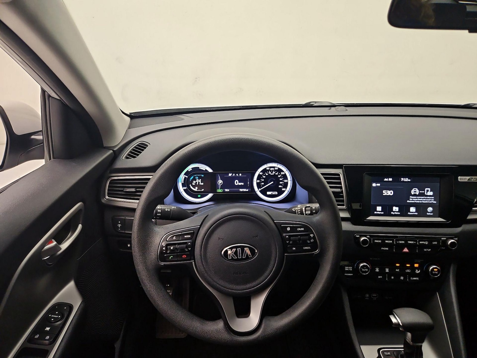 2018 Kia Niro LX - Photo 11