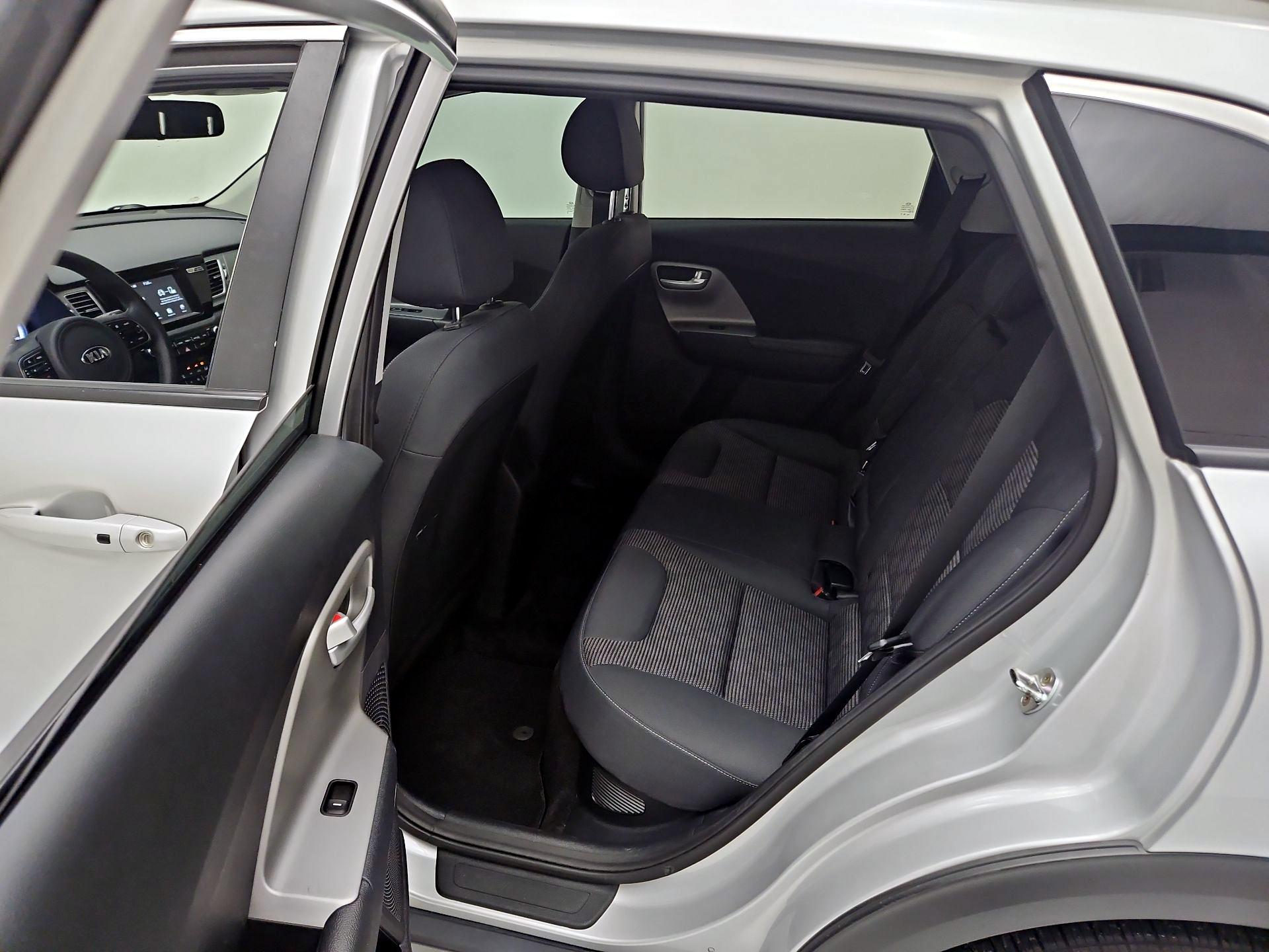Thumbnail: 2018 Kia Niro - 19