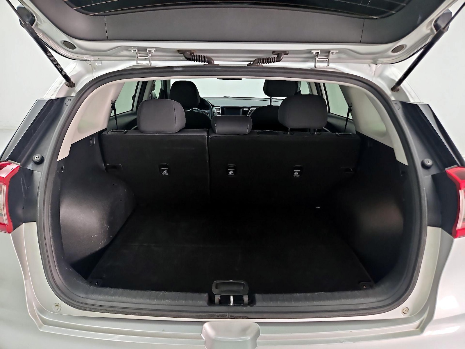 2018 Kia Niro LX - Photo 21