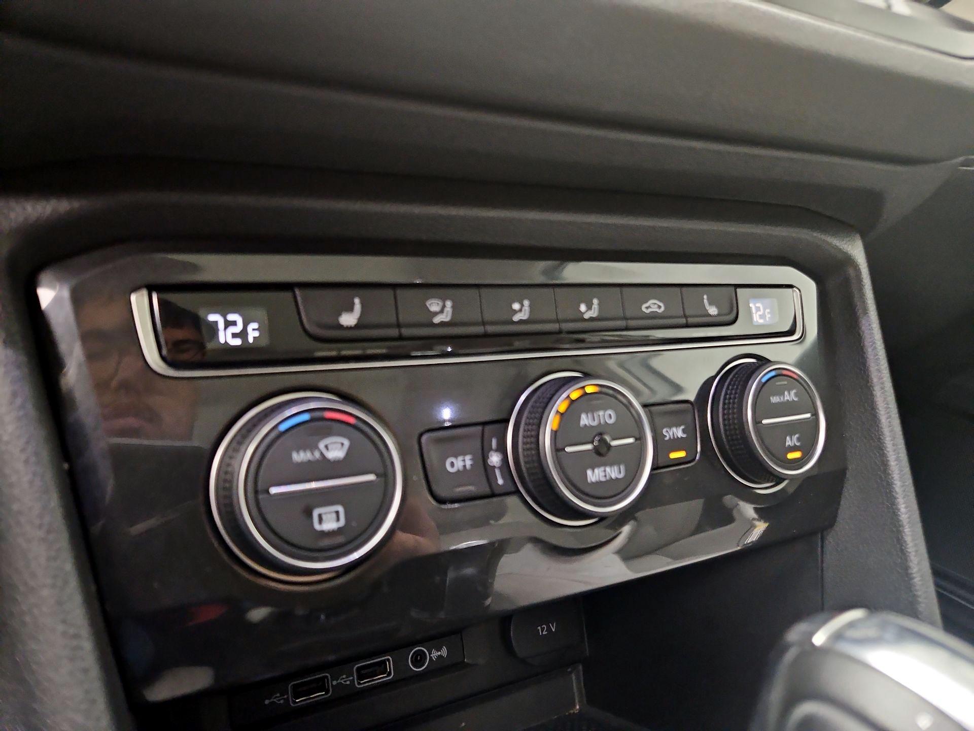 Thumbnail: 2019 Volkswagen Tiguan - 16