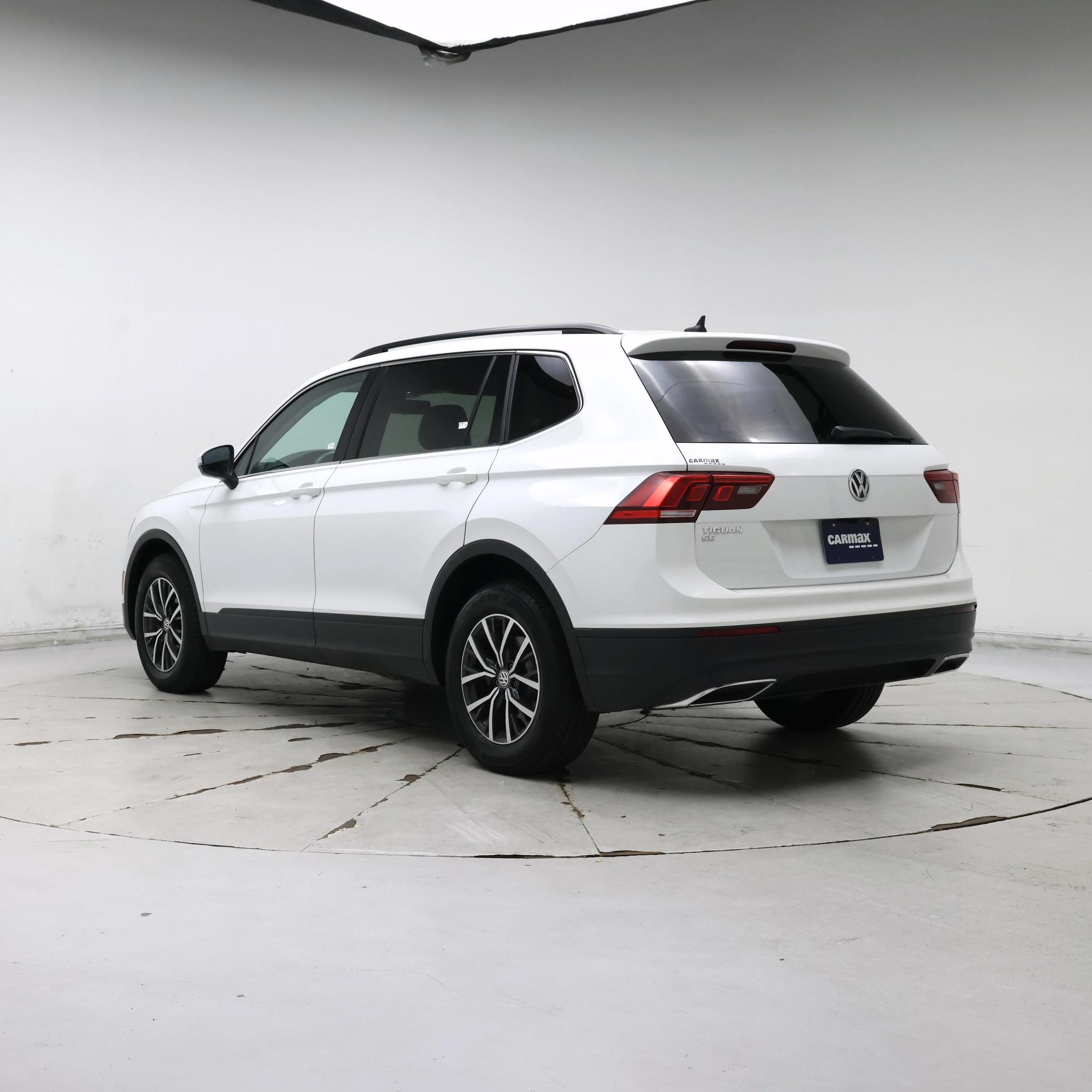 Thumbnail: 2019 Volkswagen Tiguan - 2