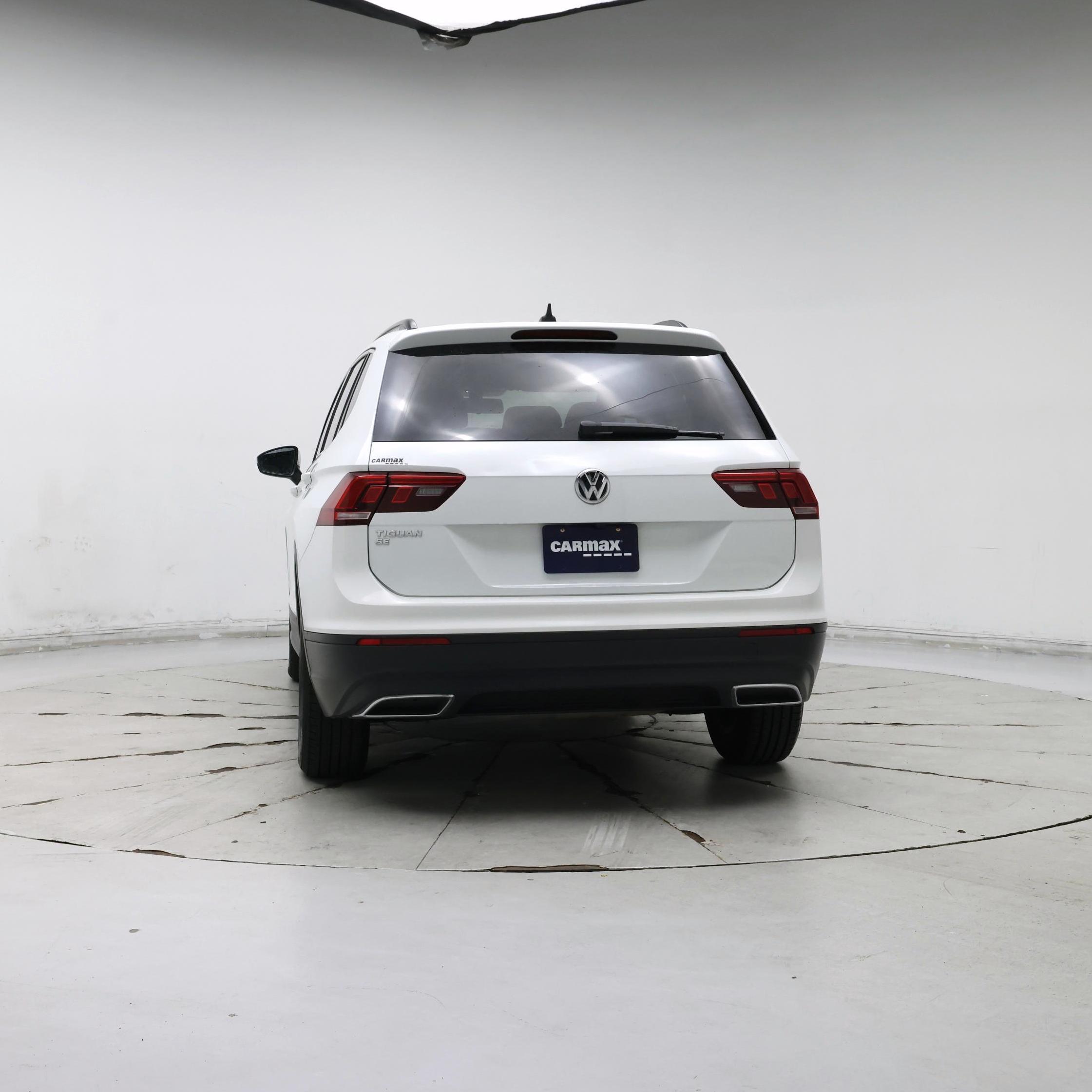 Thumbnail: 2019 Volkswagen Tiguan - 6