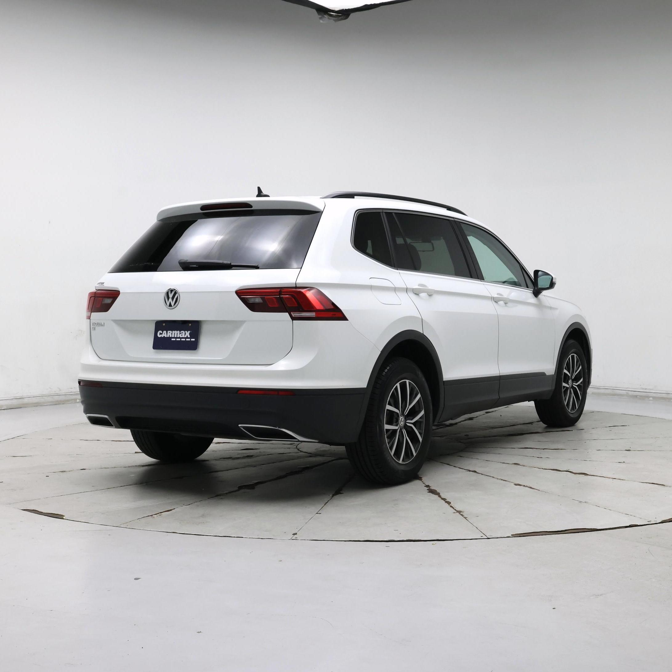 Thumbnail: 2019 Volkswagen Tiguan - 8