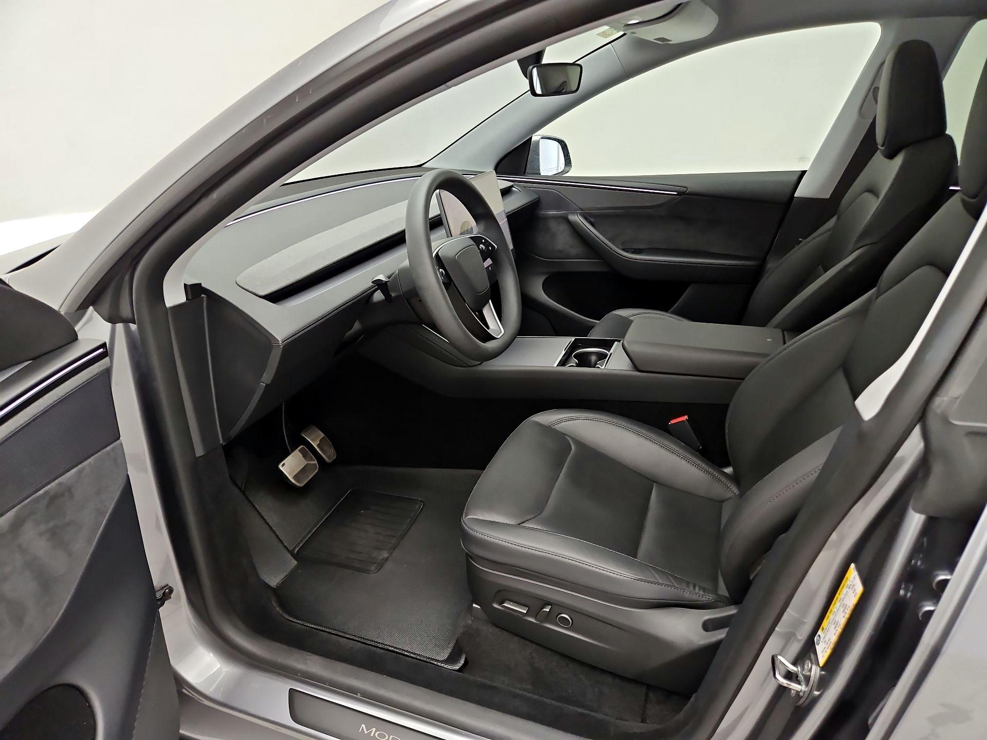 Thumbnail: 2026 Tesla Model Y - 9