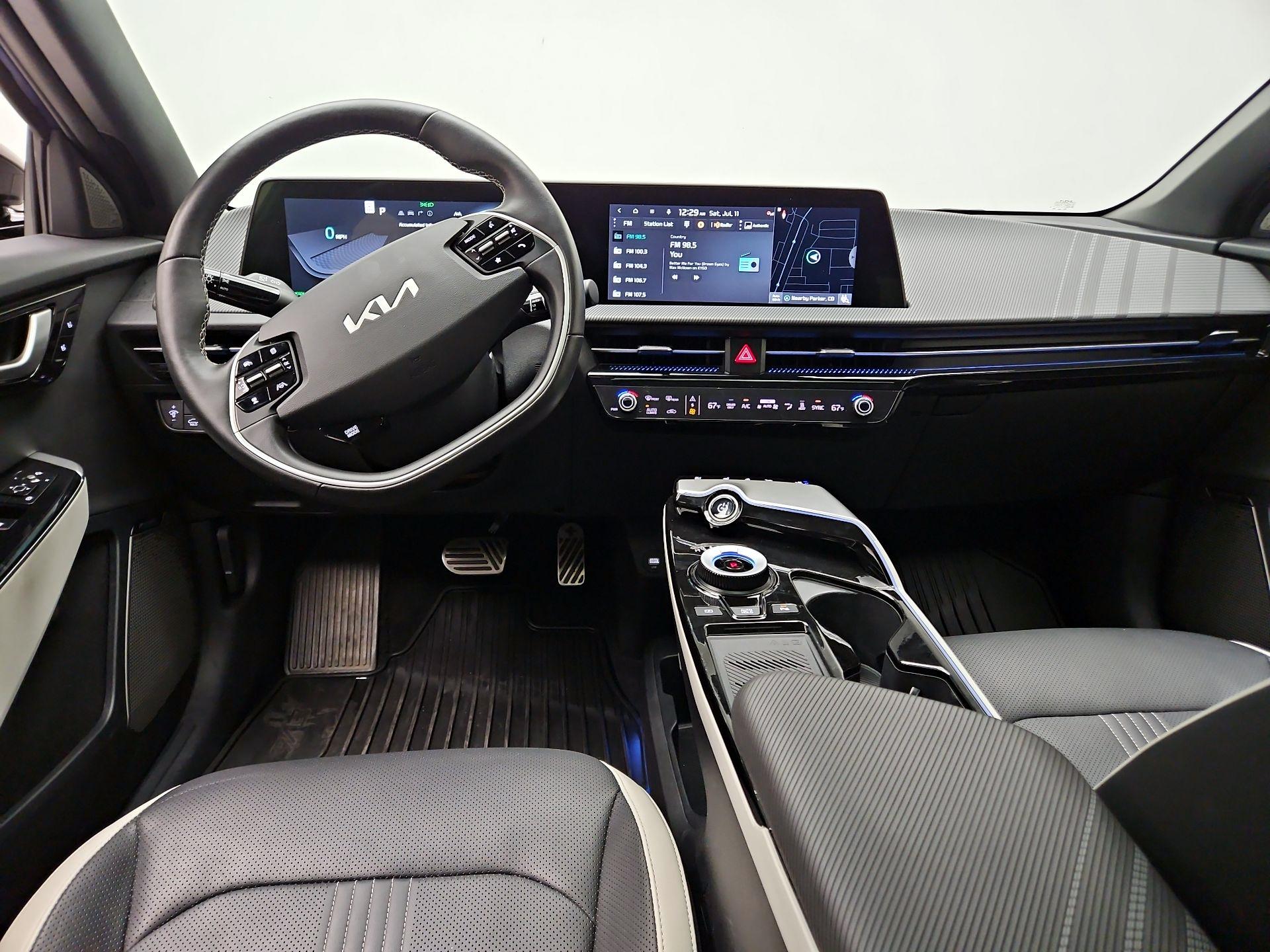 Thumbnail: 2023 Kia EV6 - 9