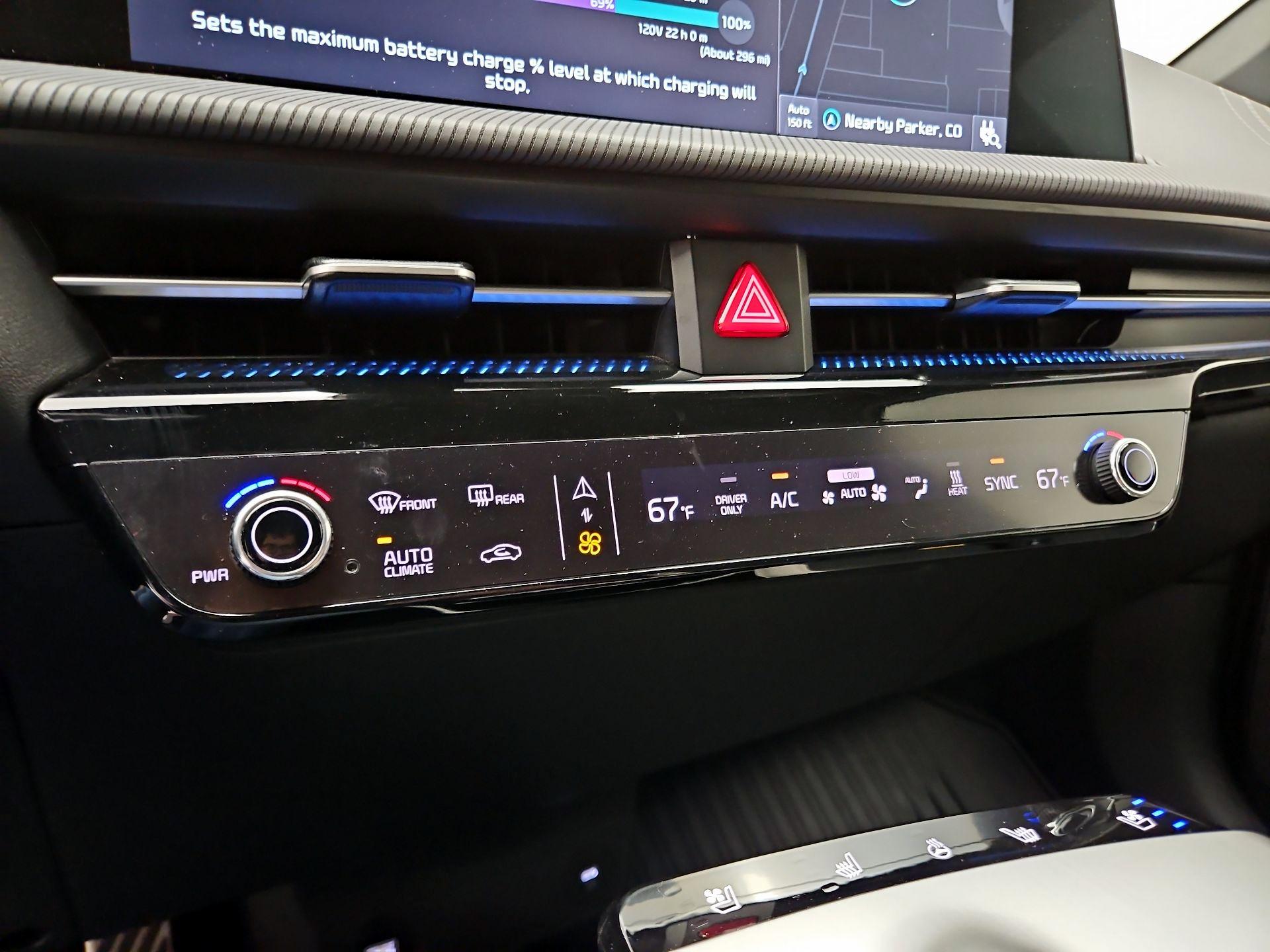 Thumbnail: 2023 Kia EV6 - 17