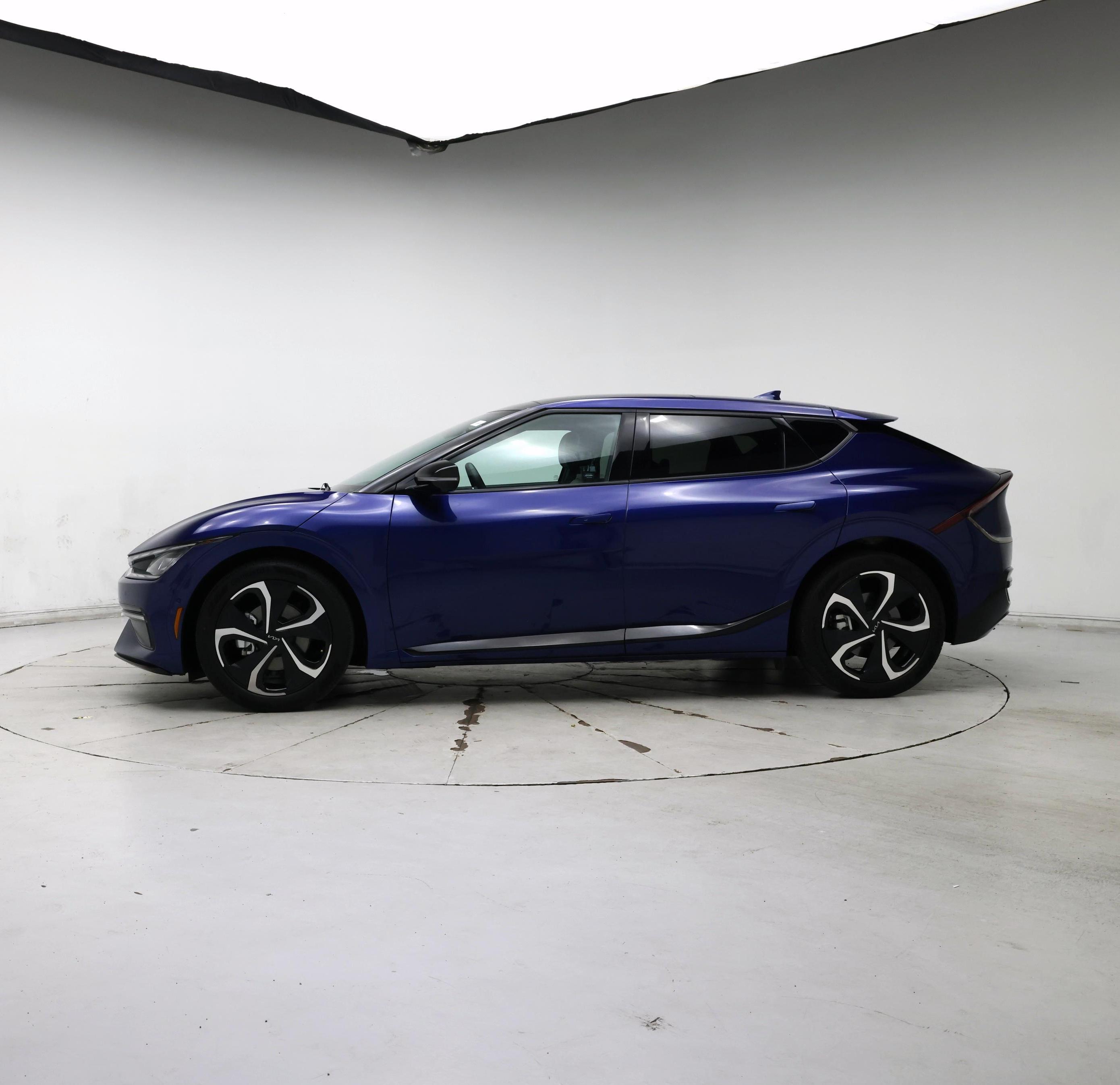 Thumbnail: 2023 Kia EV6 - 3
