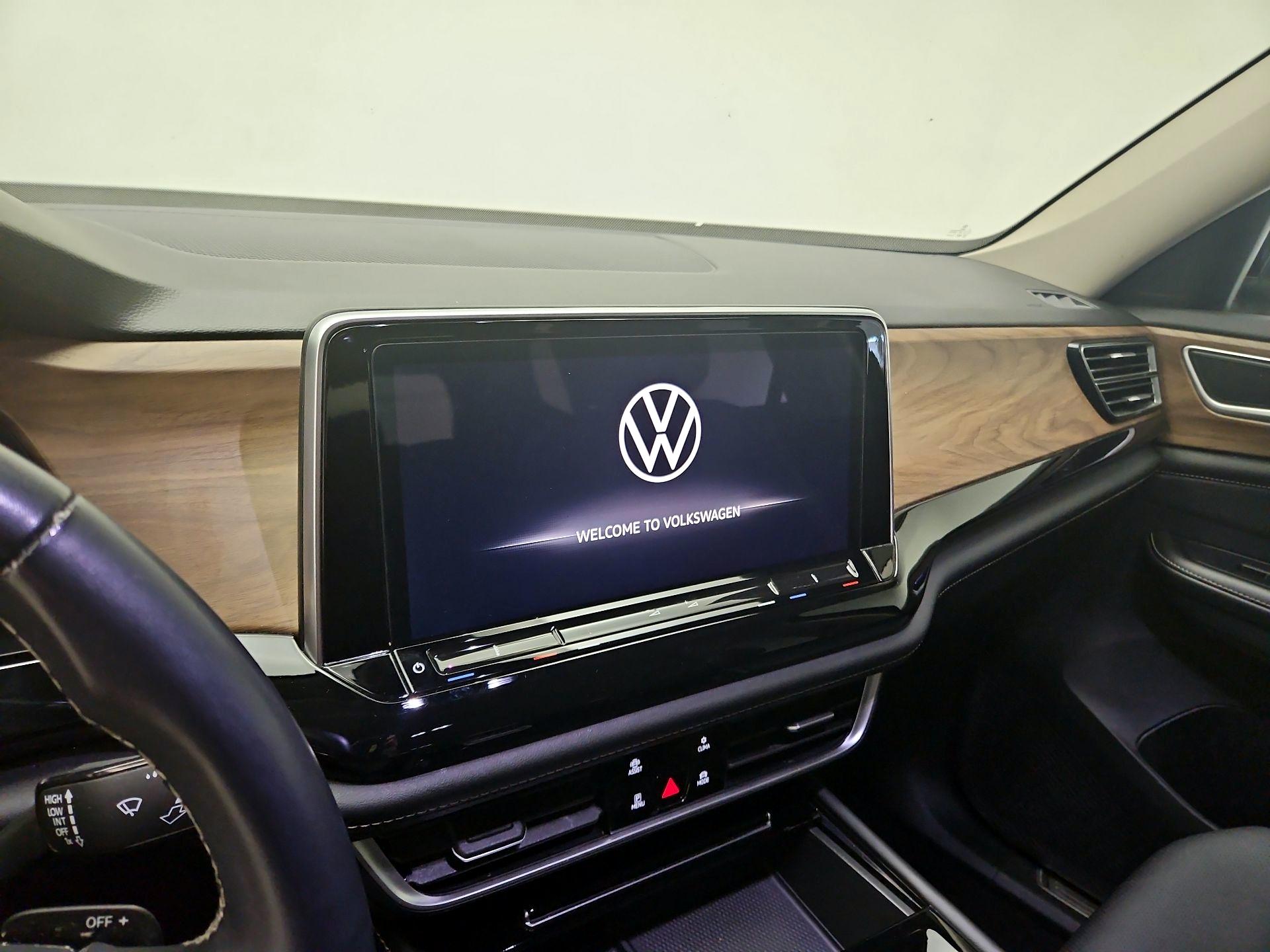 Thumbnail: 2024 Volkswagen Atlas - 16