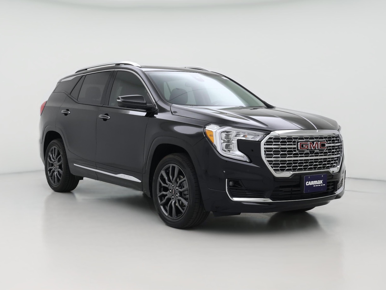 2023 GMC Terrain Denali - Photo 1