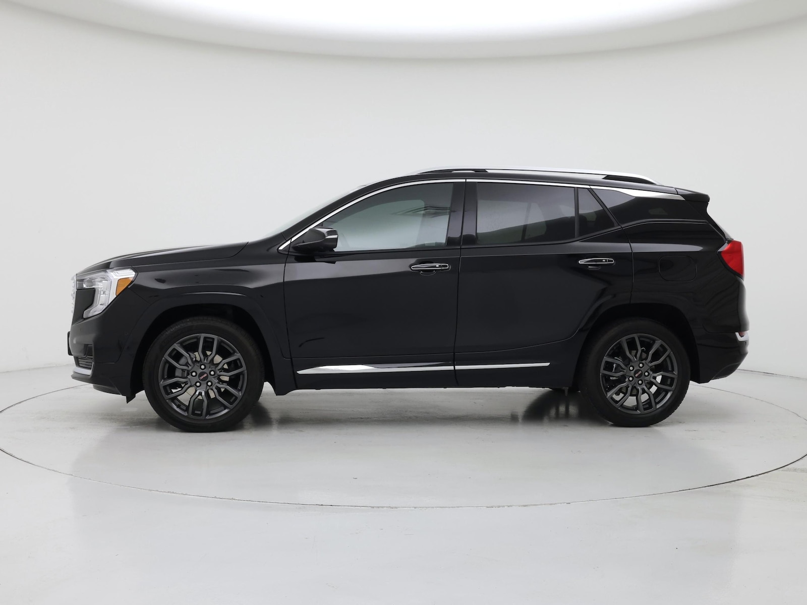 2023 GMC Terrain Denali - Photo 4