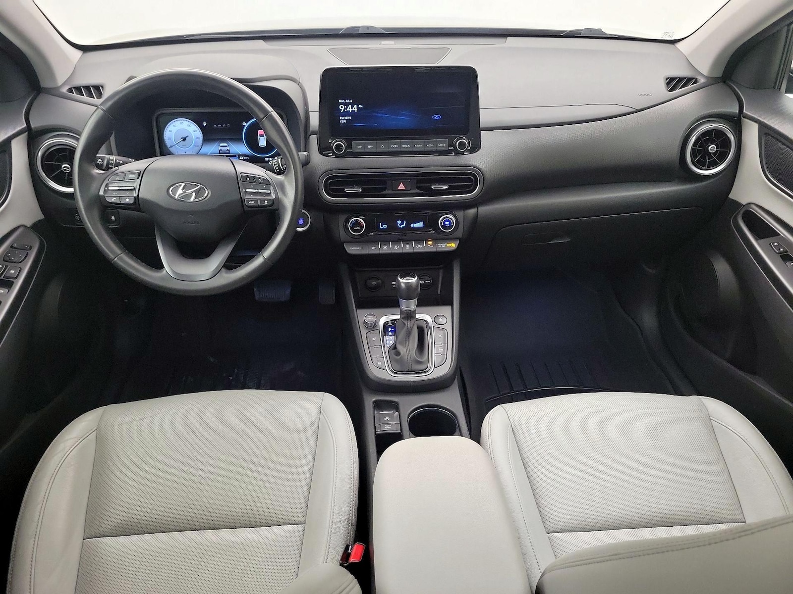 2022 Hyundai Kona Limited - Photo 10