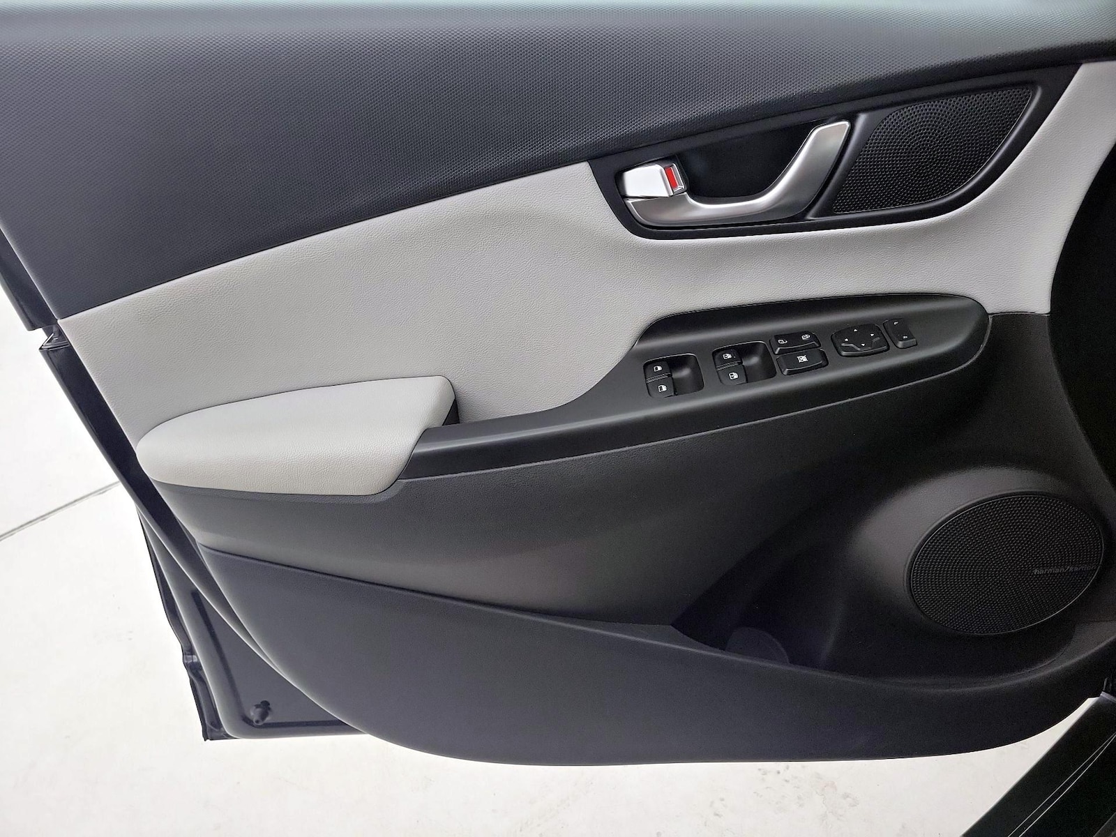 2022 Hyundai Kona Limited - Photo 13