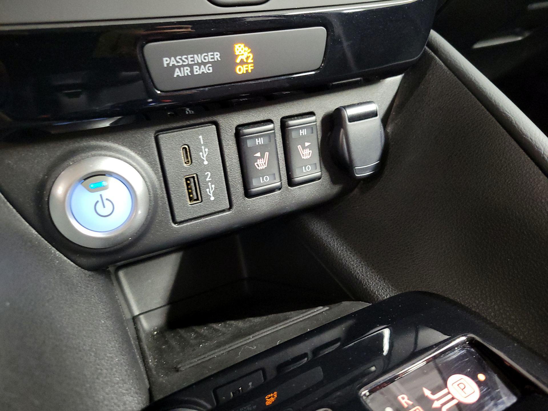 Thumbnail: 2025 Nissan Leaf - 17