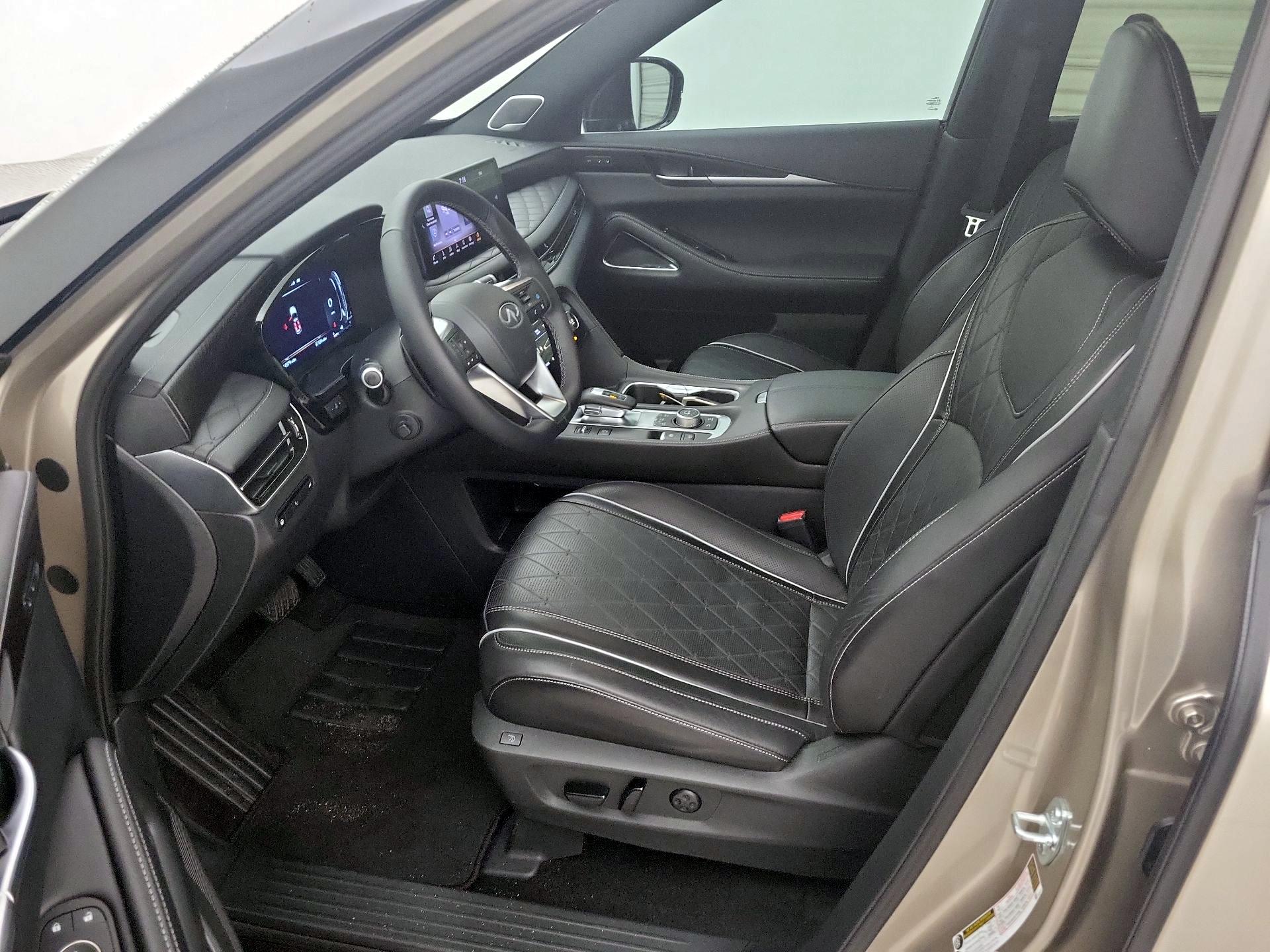 Thumbnail: 2025 INFINITI QX60 - 11