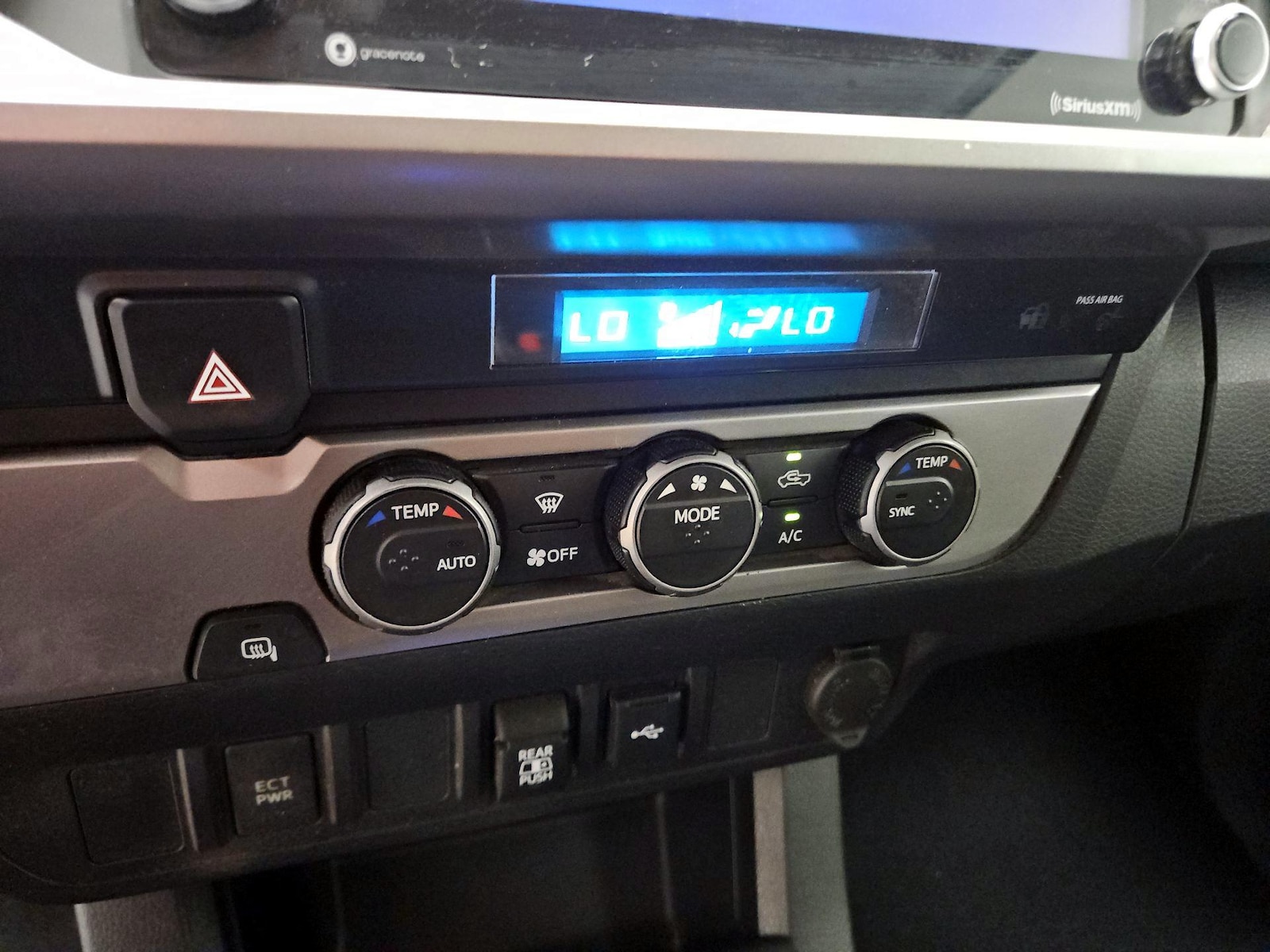 2021 Toyota Tacoma SR5 - Photo 17