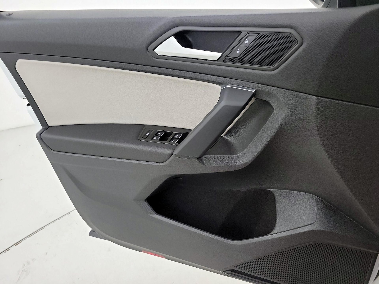 2019 Volkswagen Tiguan SE - Photo 13