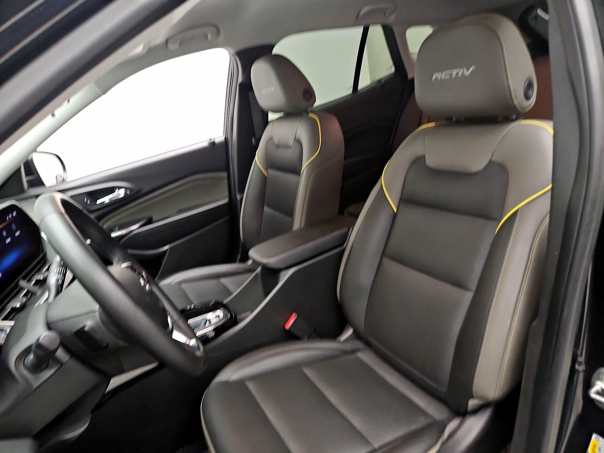 Thumbnail: 2025 Chevrolet Trax - 11