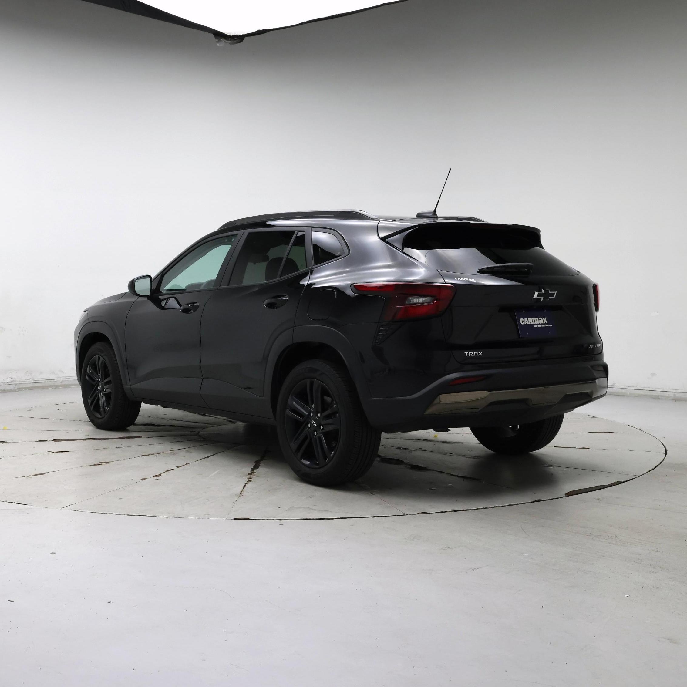 Thumbnail: 2025 Chevrolet Trax - 2