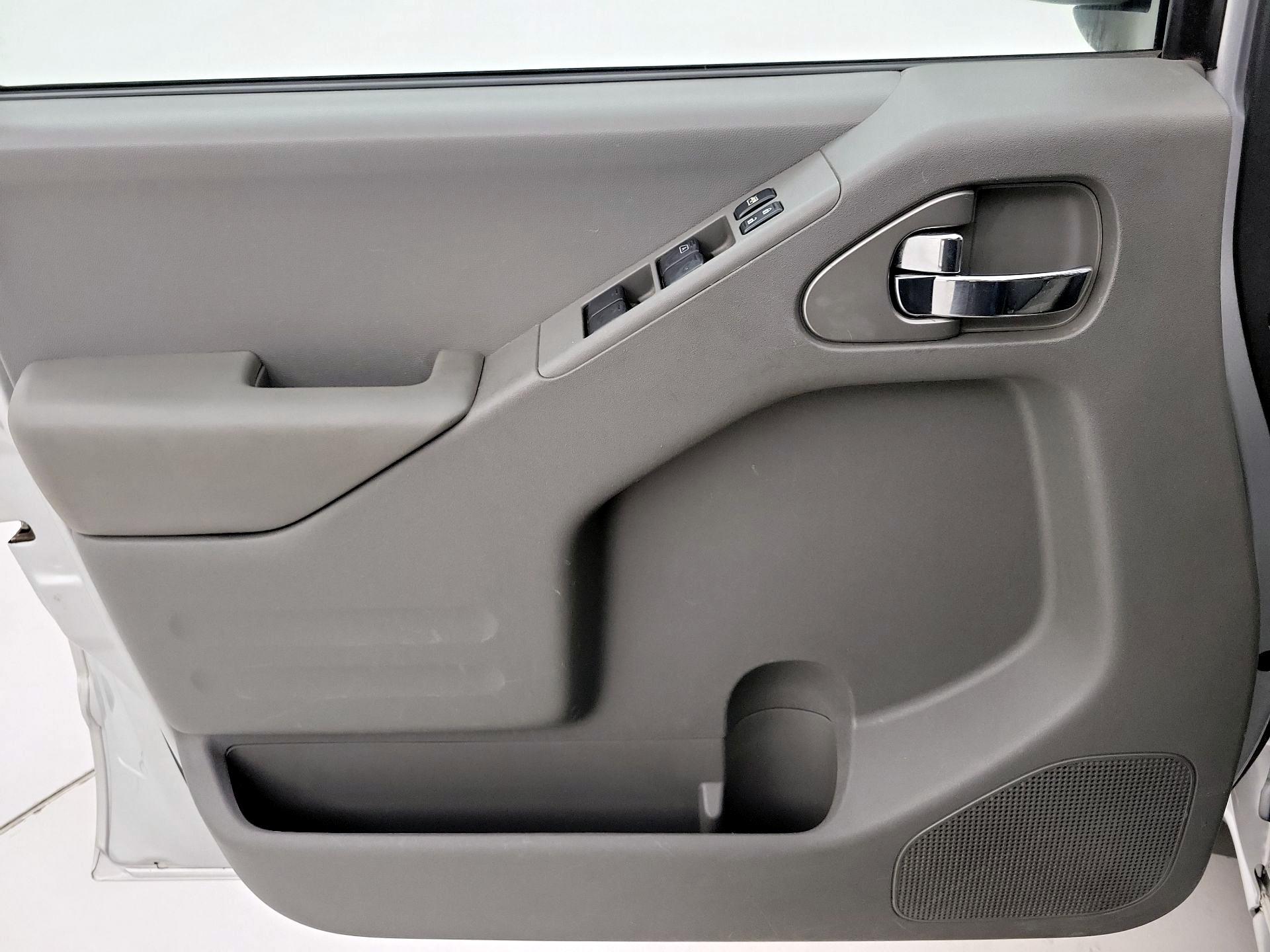 Thumbnail: 2019 Nissan Frontier - 12