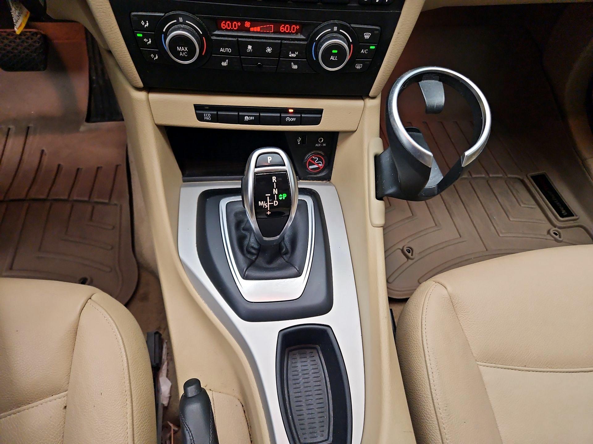 Thumbnail: 2015 BMW X1 - 16