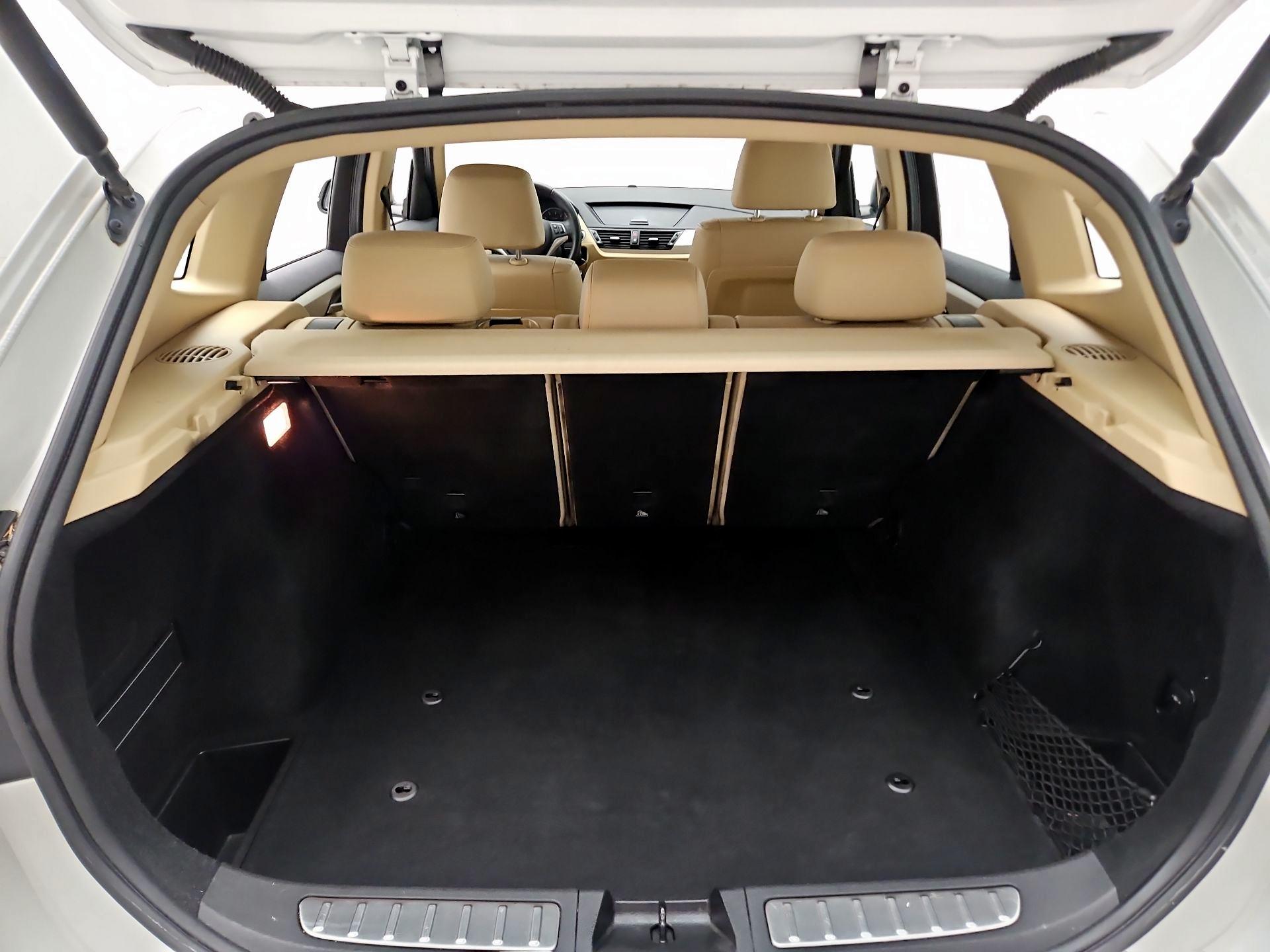 Thumbnail: 2015 BMW X1 - 19