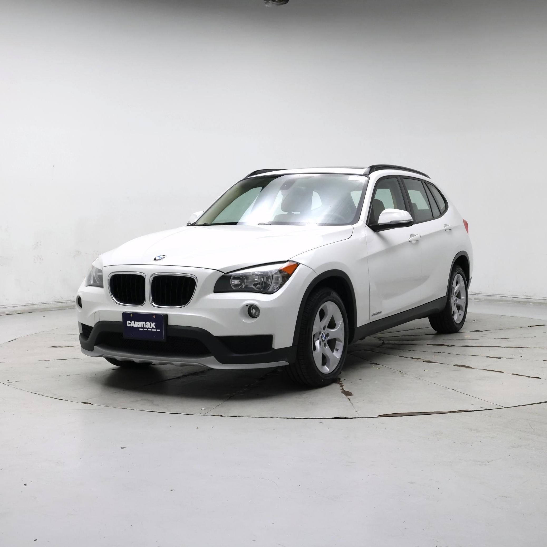 Thumbnail: 2015 BMW X1 - 4