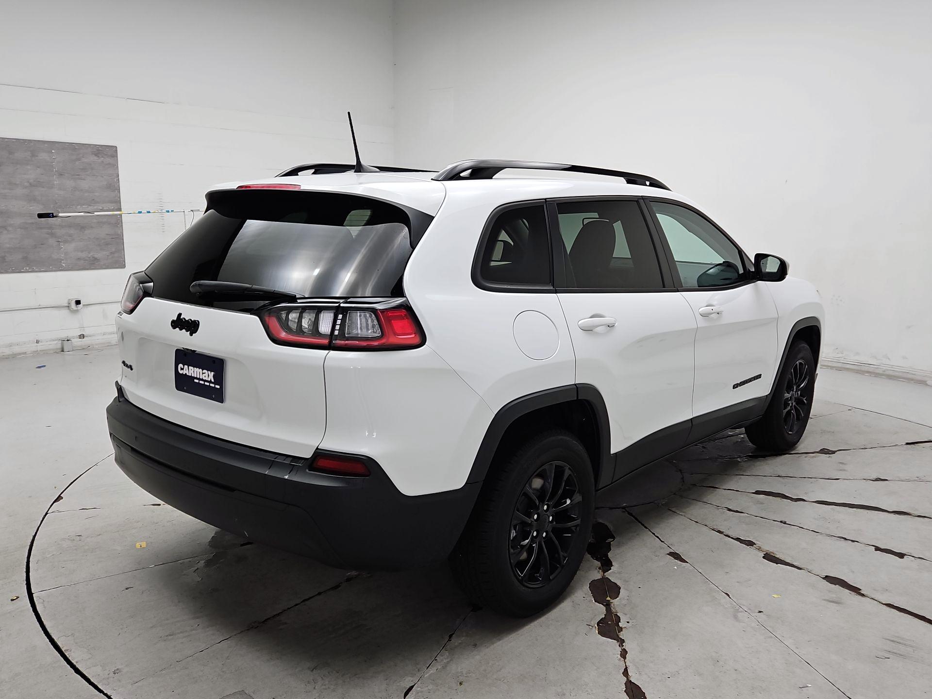 Thumbnail: 2023 Jeep Cherokee - 5