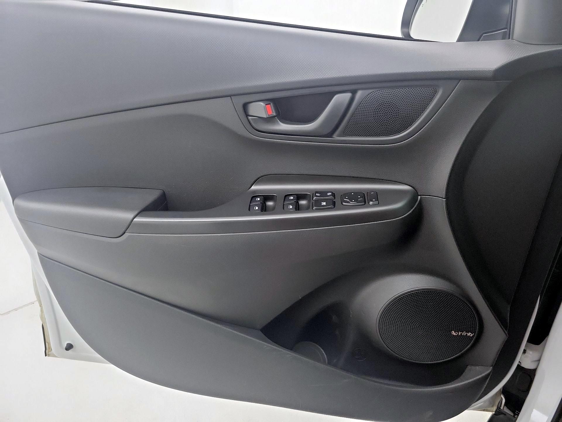 Thumbnail: 2021 Hyundai Kona - 12
