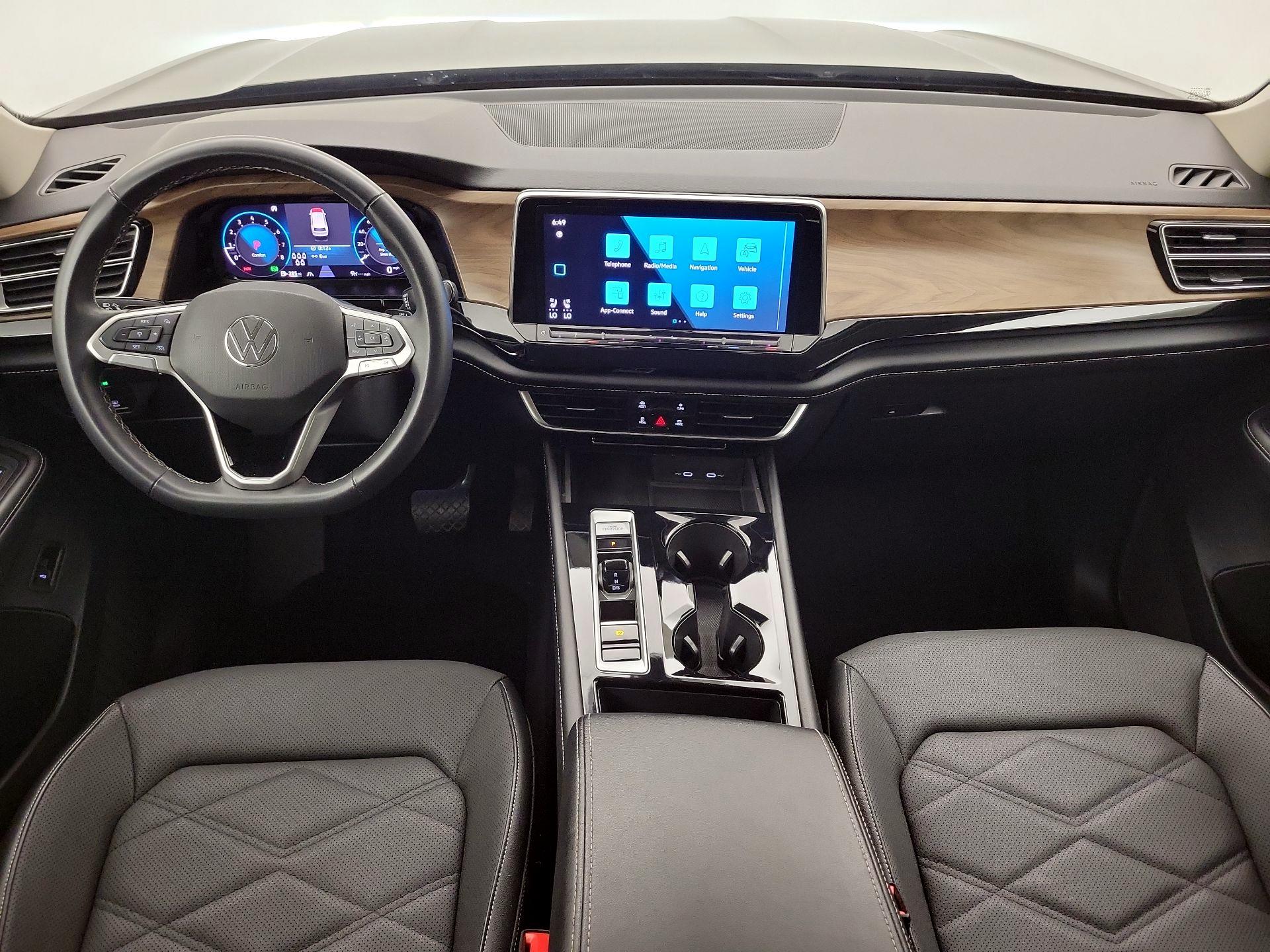 Thumbnail: 2024 Volkswagen Atlas - 9