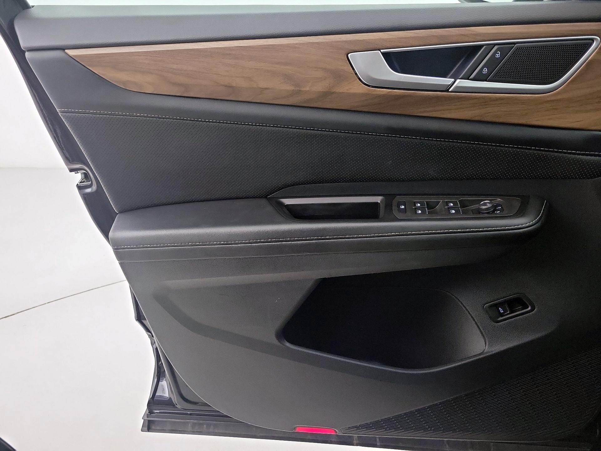 Thumbnail: 2024 Volkswagen Atlas - 12