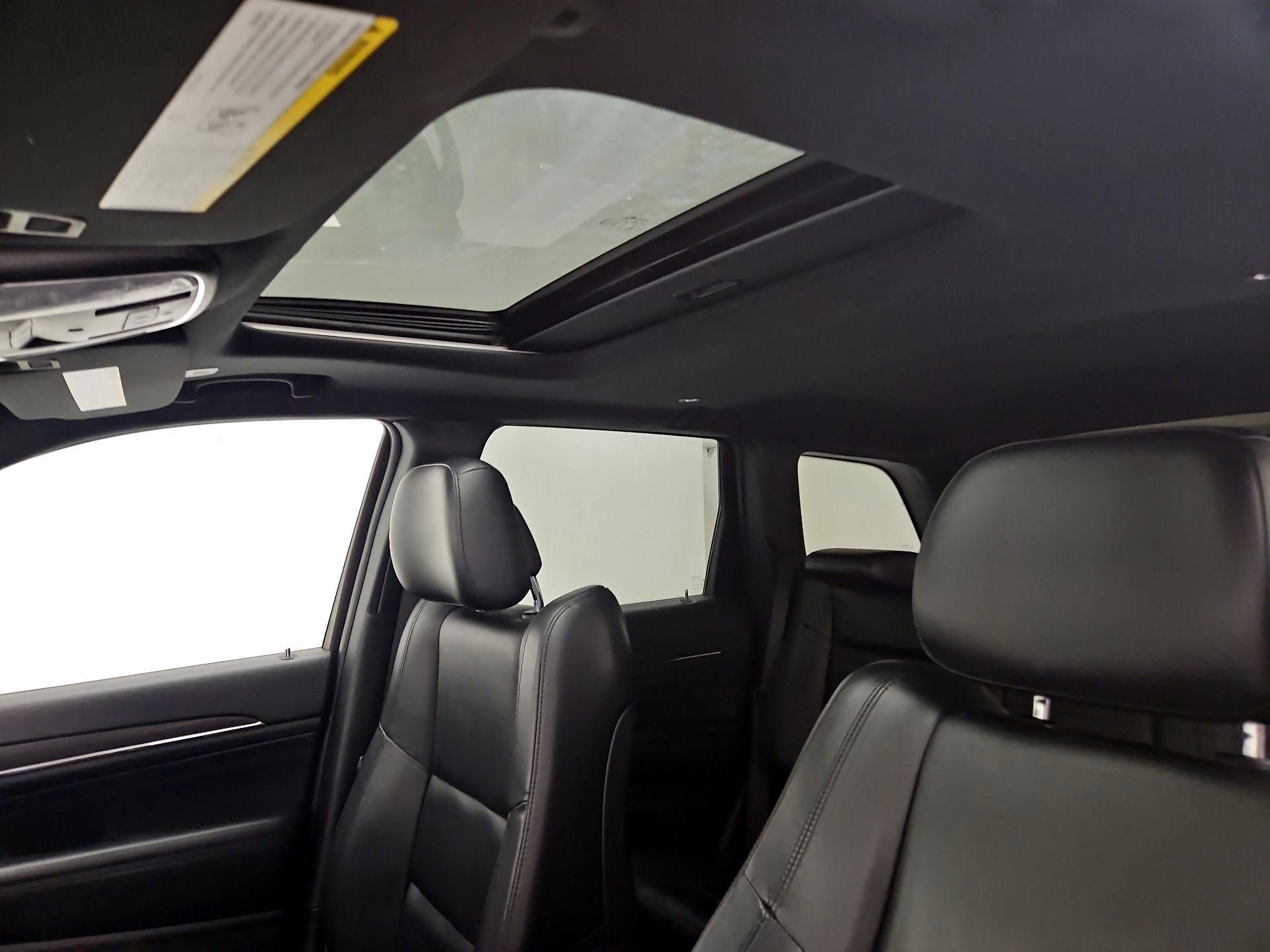 Thumbnail: 2022 Jeep Grand Cherokee - 20