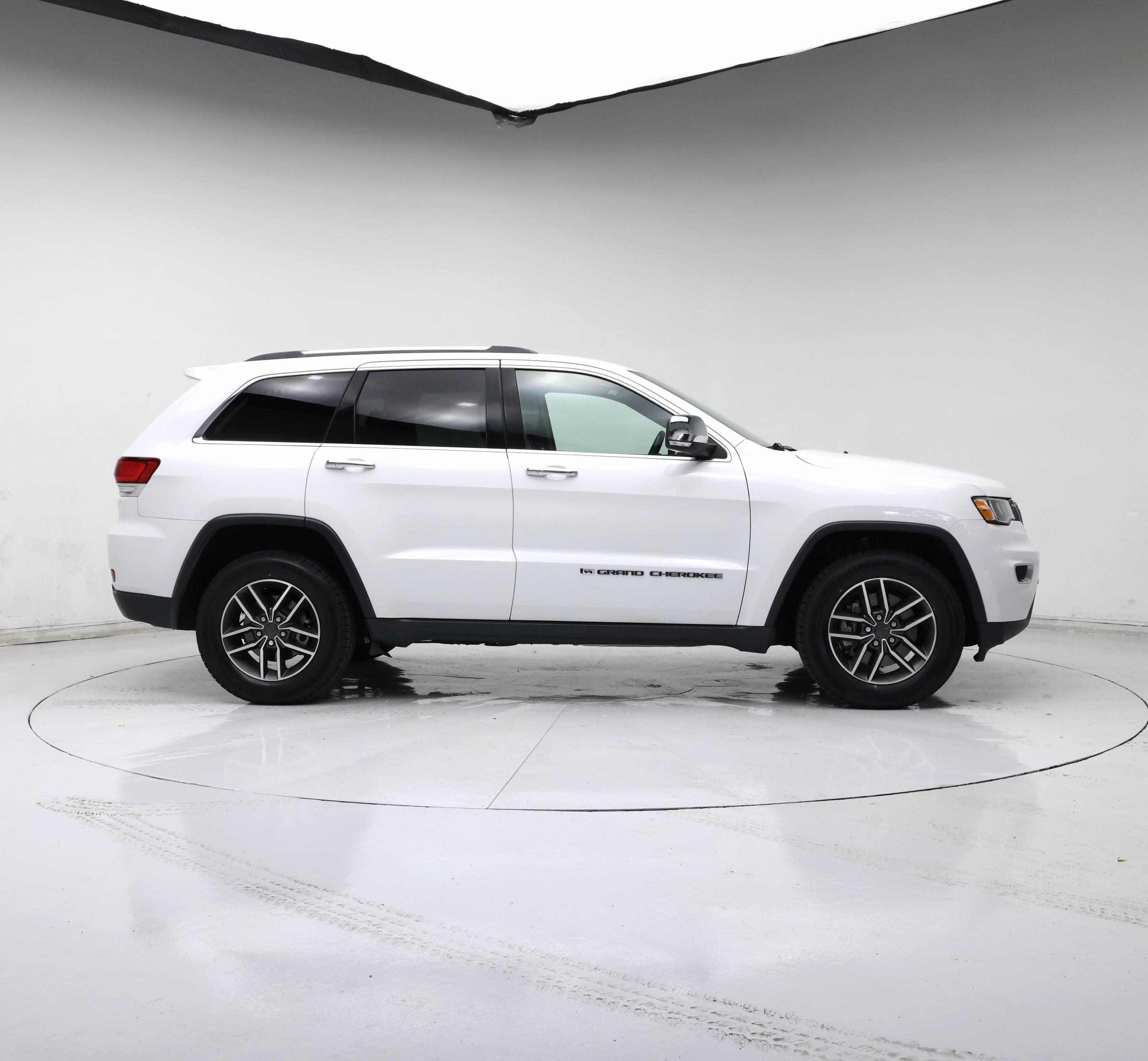 Thumbnail: 2022 Jeep Grand Cherokee - 7