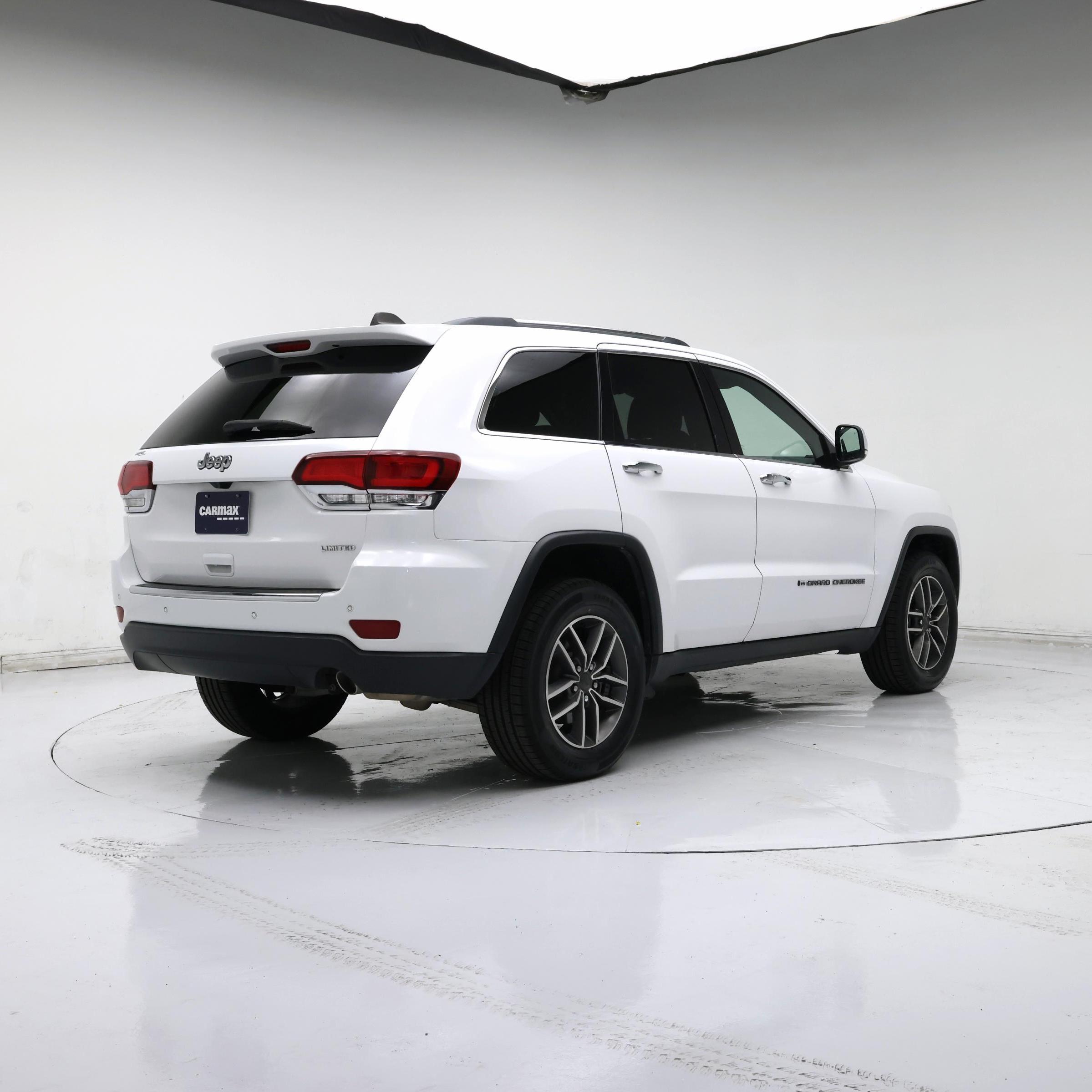 Thumbnail: 2022 Jeep Grand Cherokee - 8